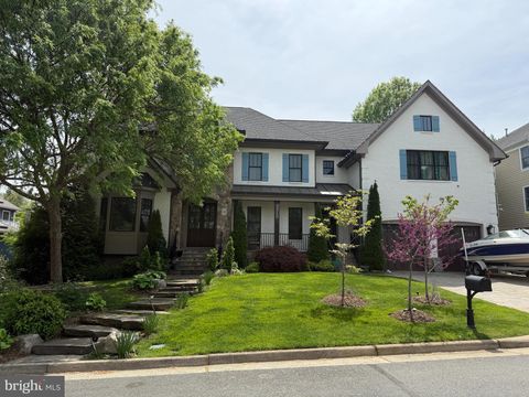 2210 BEACON LANE FALLS CHURCH VA 22043
