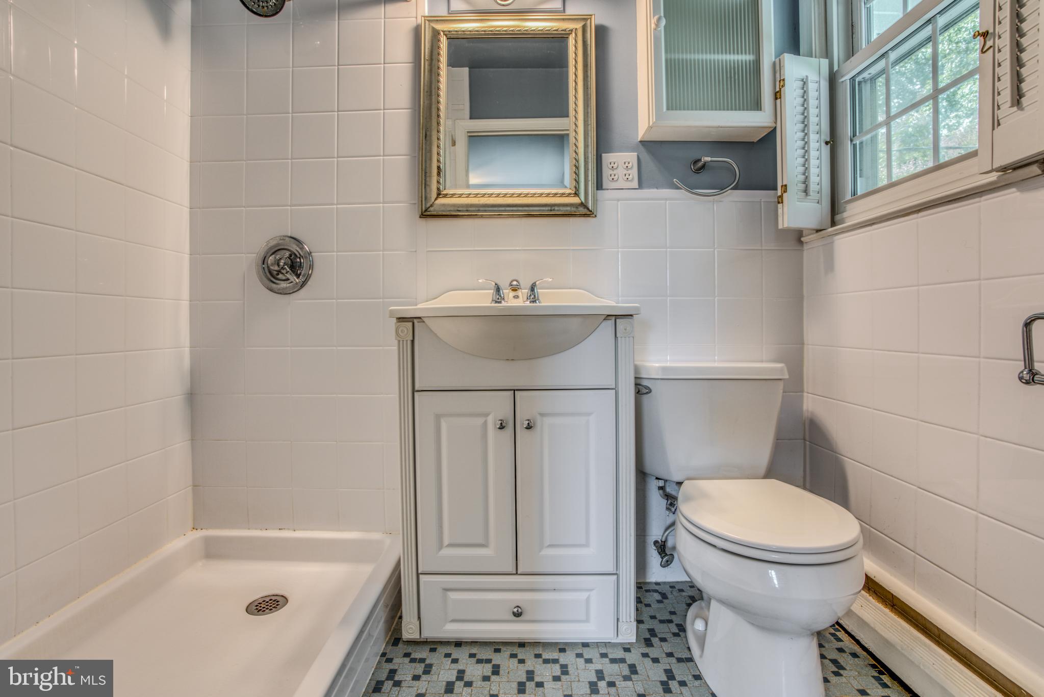 CAMPUS HILLS - Residential