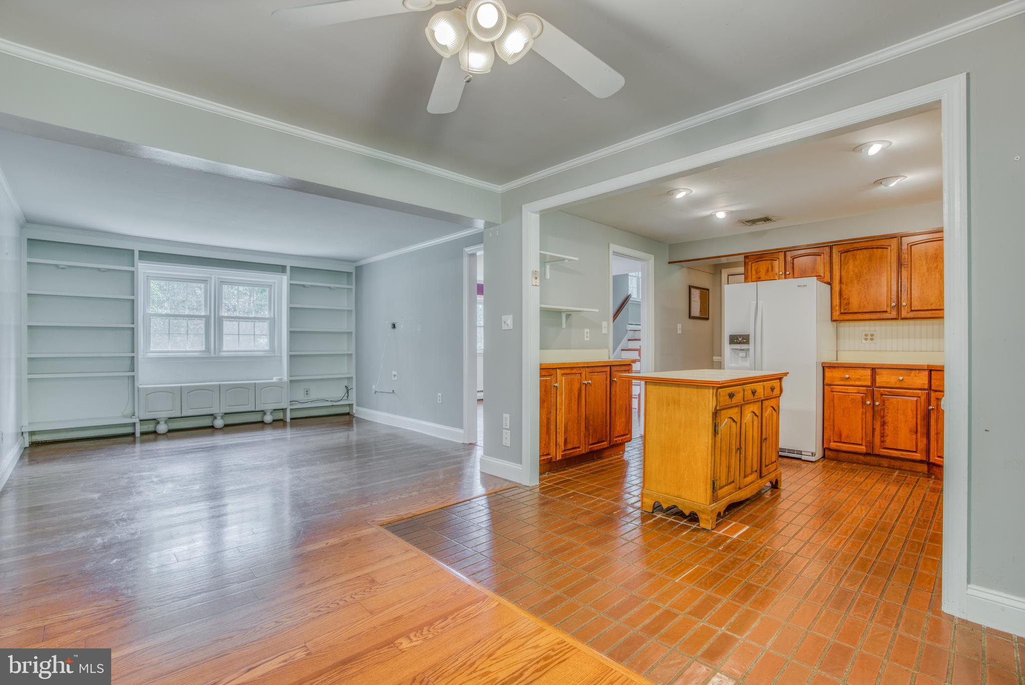 CAMPUS HILLS - Residential