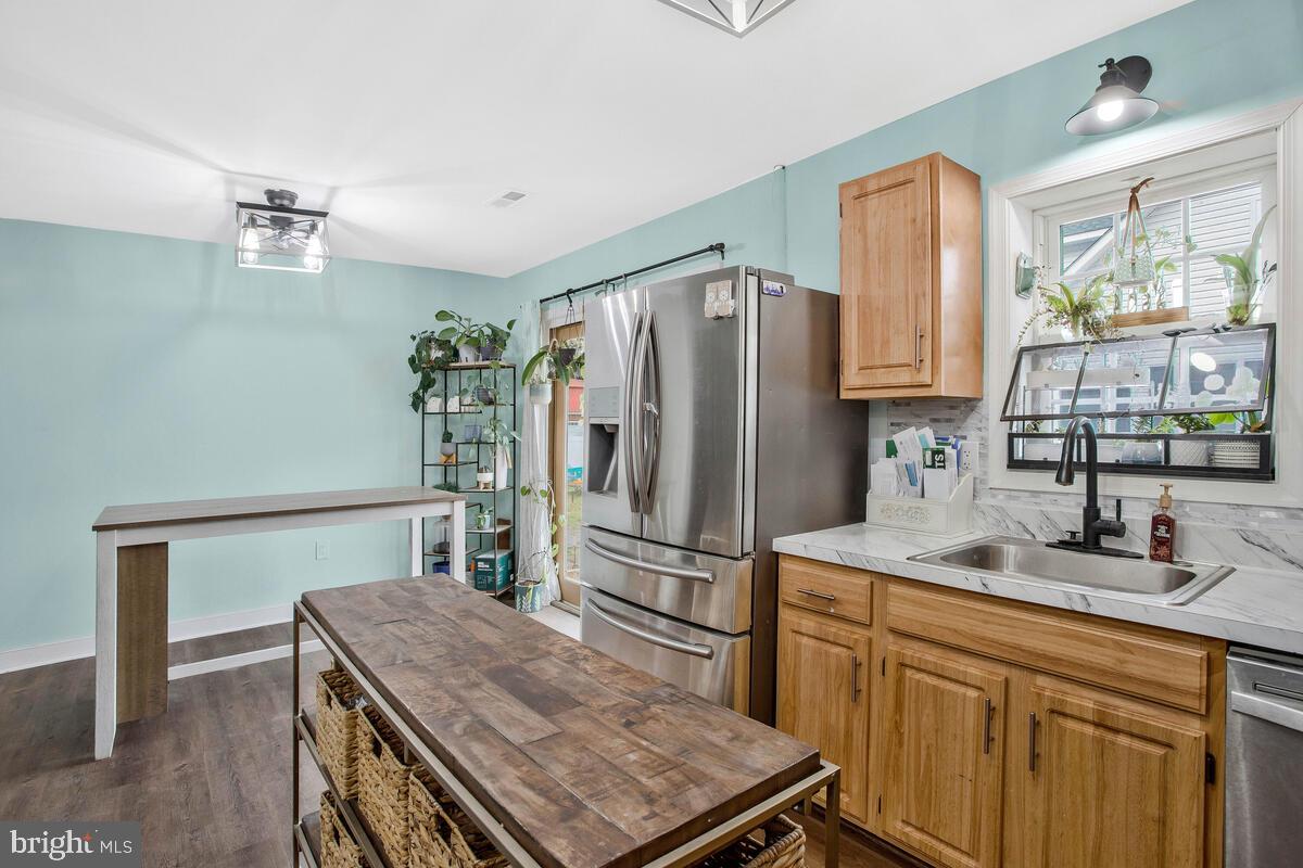 TYLERS POINT - Residential