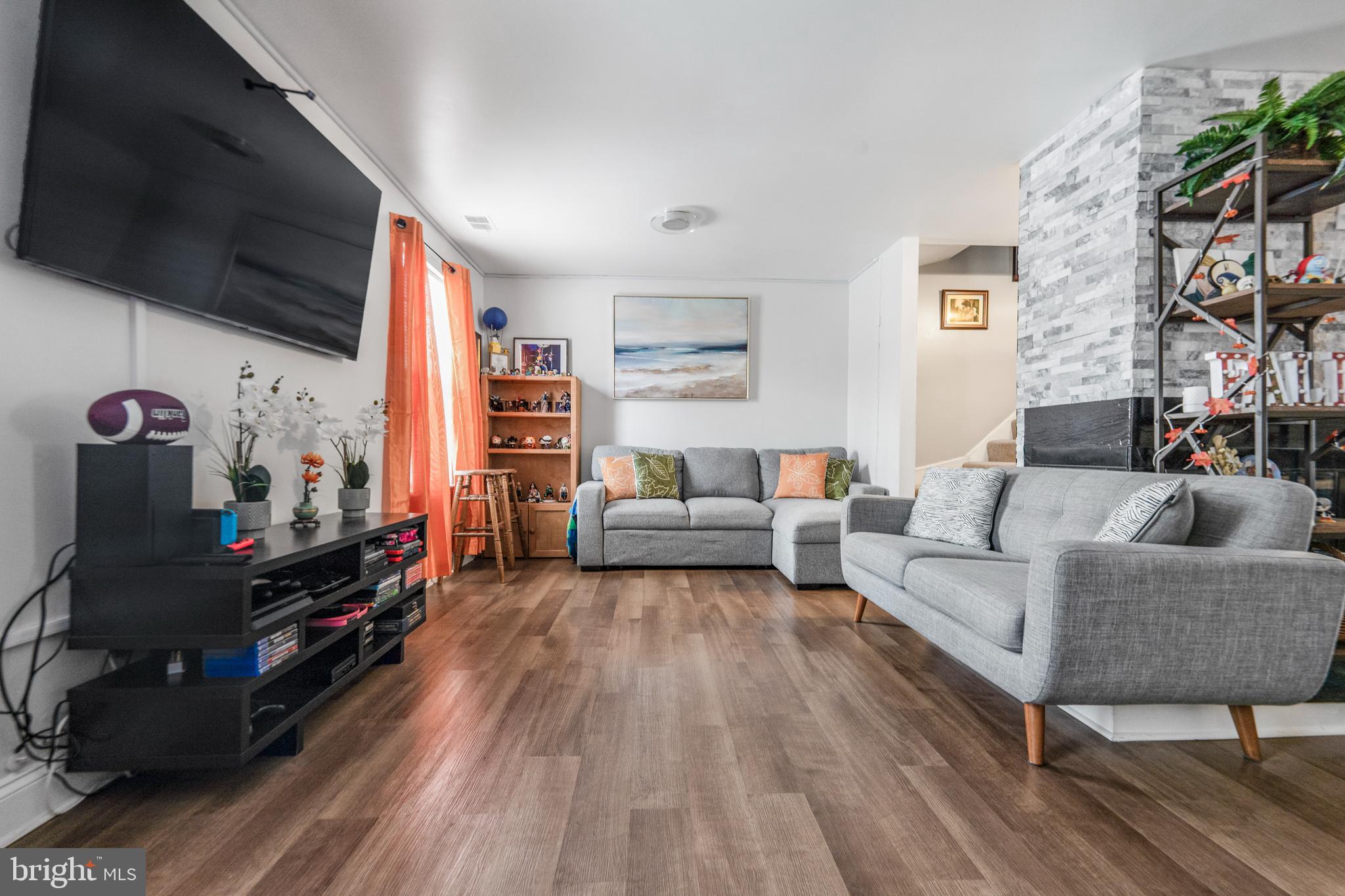 ARBORY CONDO PHASE SIX-R - Residential