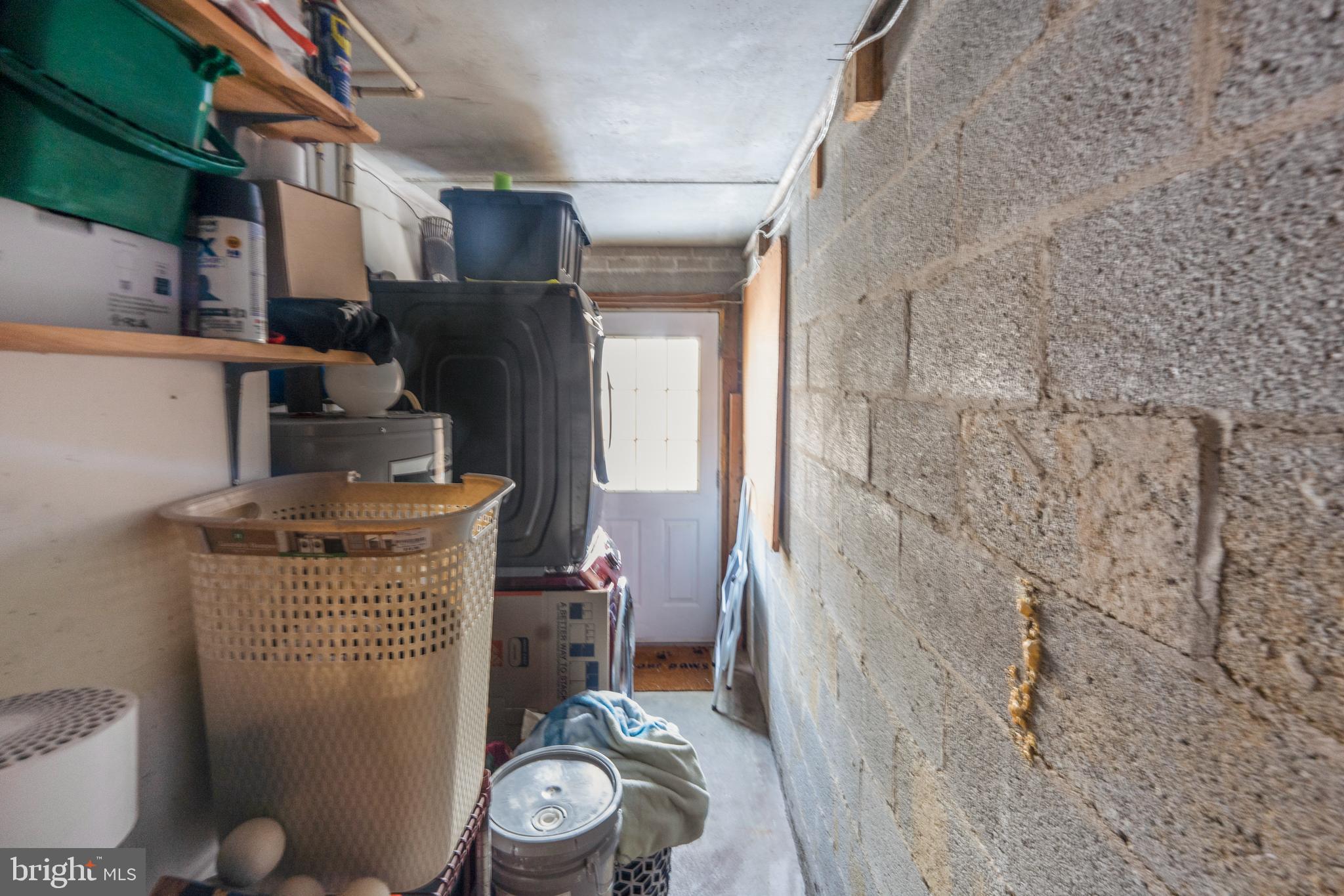 ARBORY CONDO PHASE SIX-R - Residential