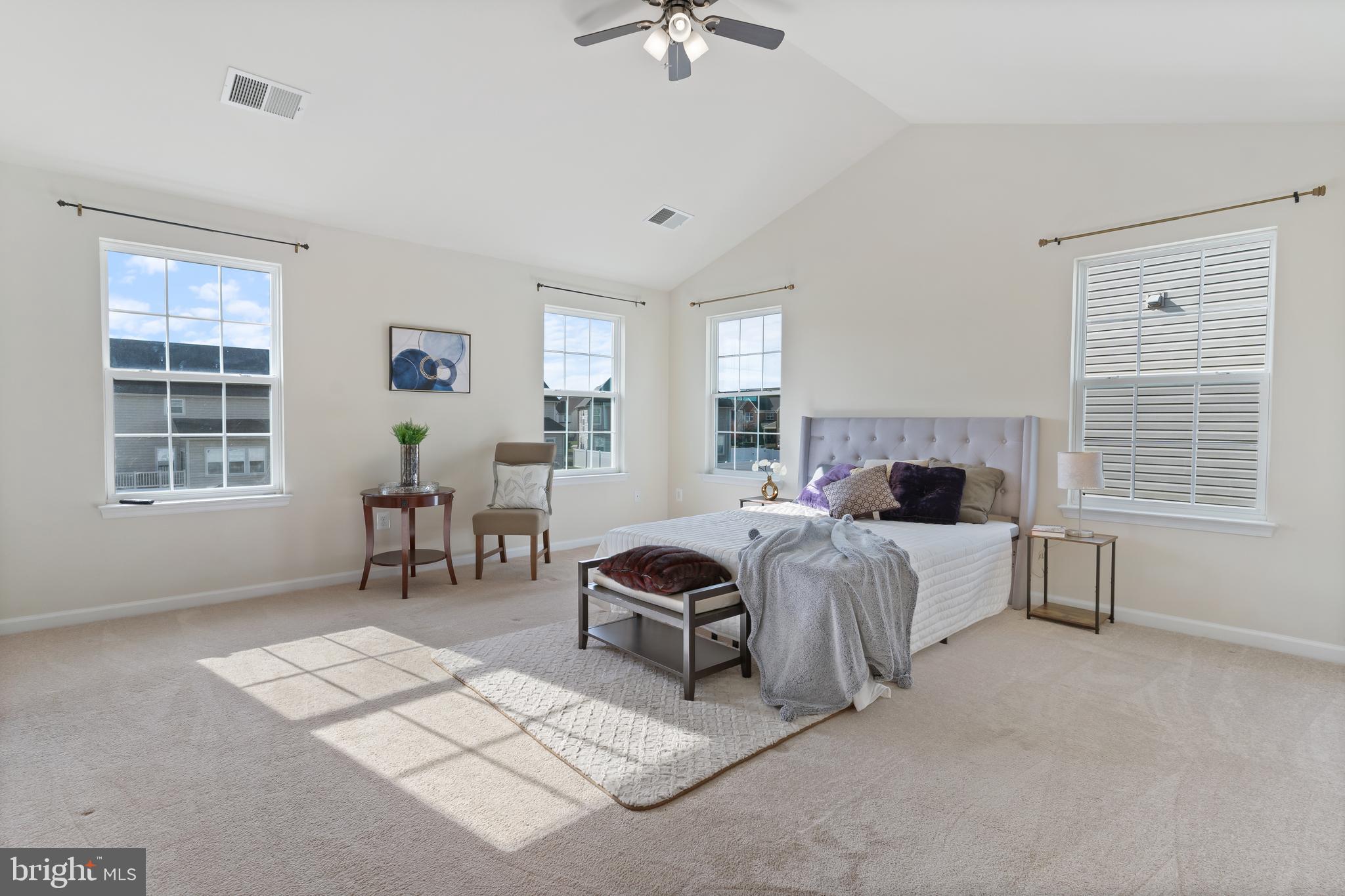 ST. CHARLES SINGLES - Residential