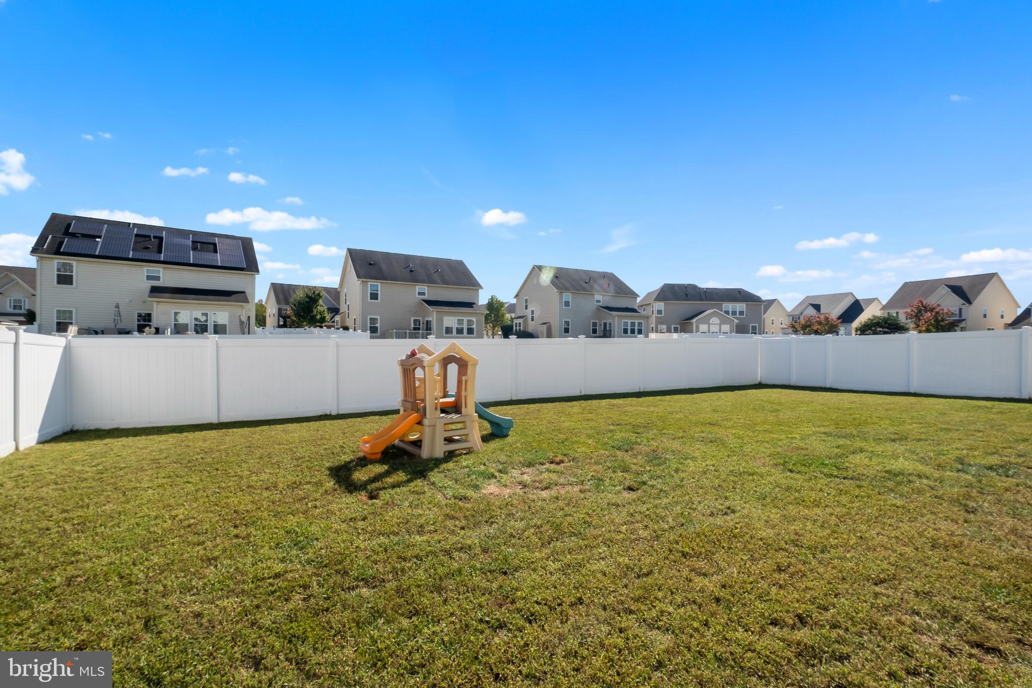 ST. CHARLES SINGLES - Residential