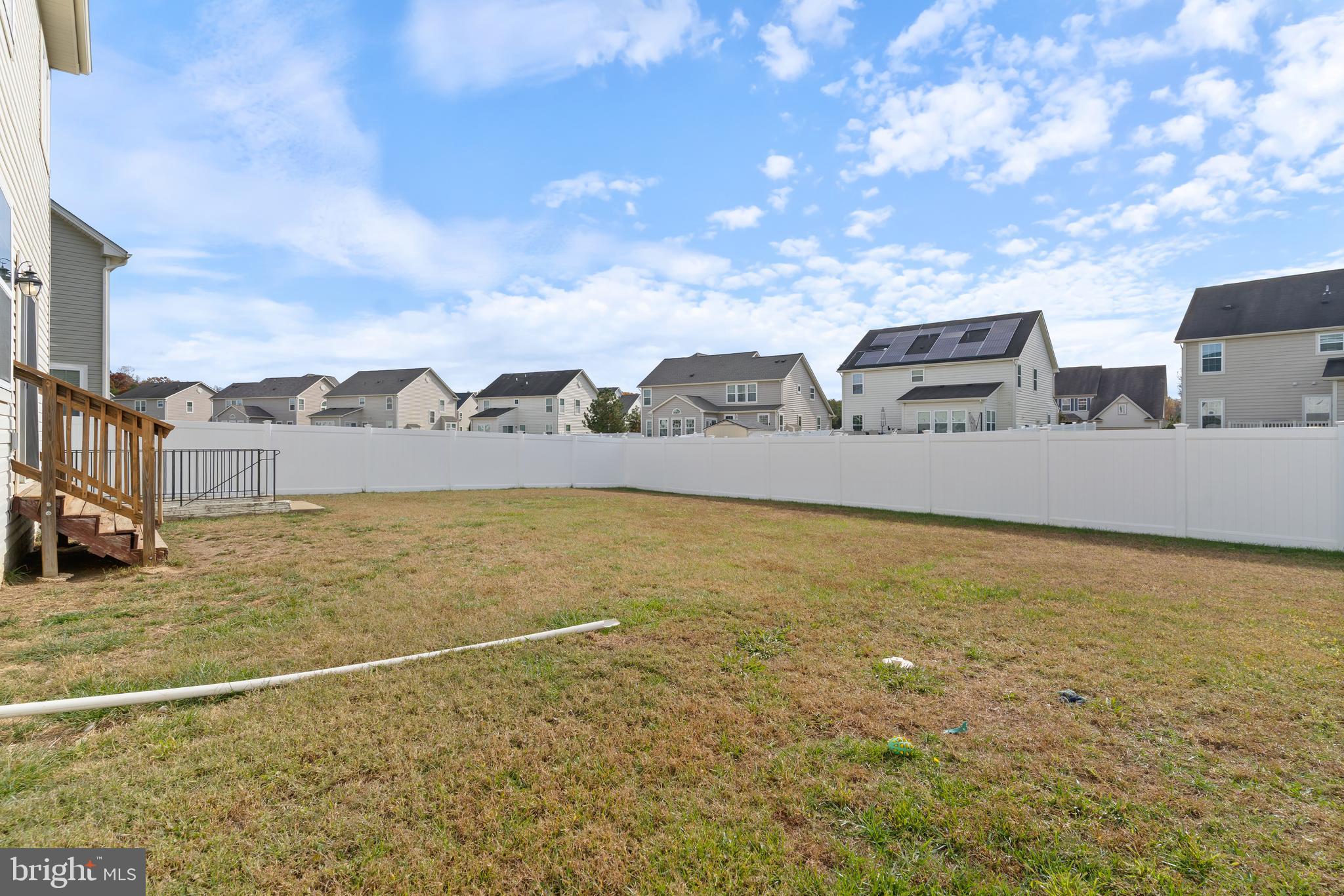 ST. CHARLES SINGLES - Residential