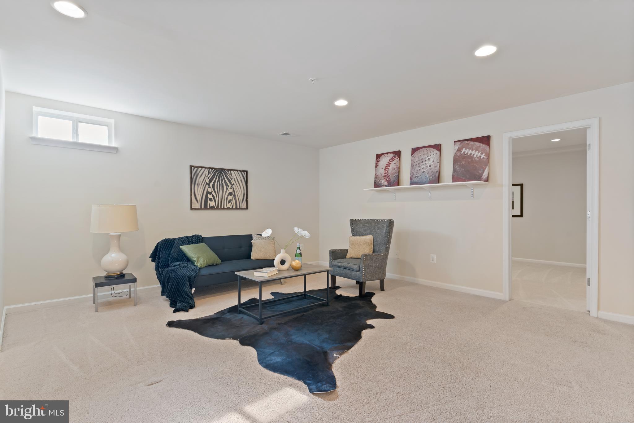 ST. CHARLES SINGLES - Residential