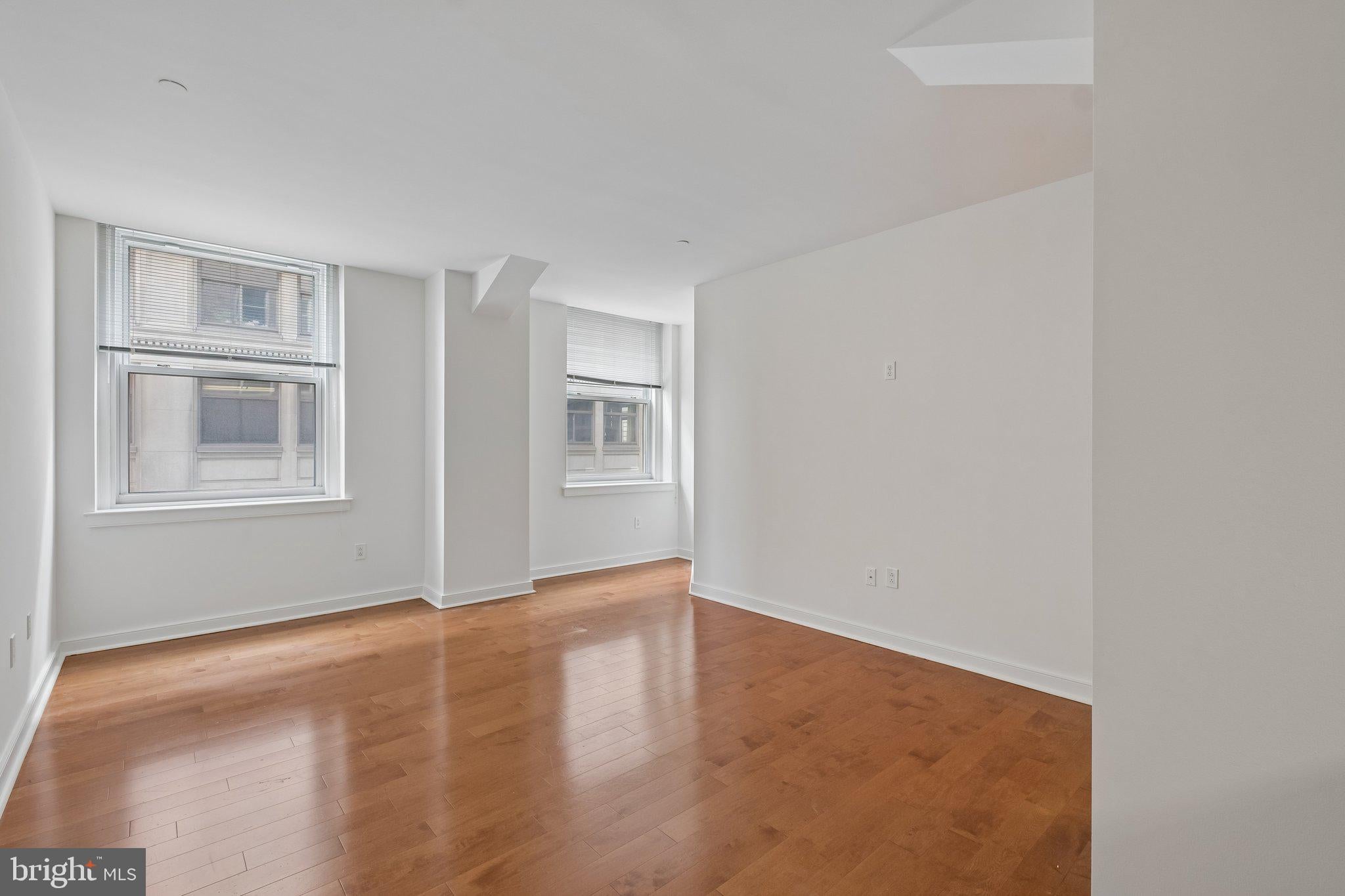 111 S 15TH STREET 1512