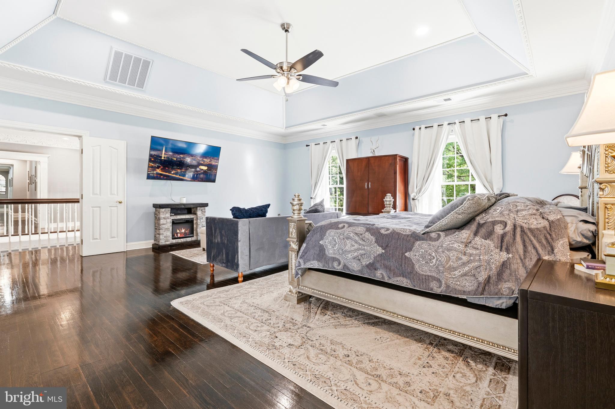 MONEYS CORNER - Residential