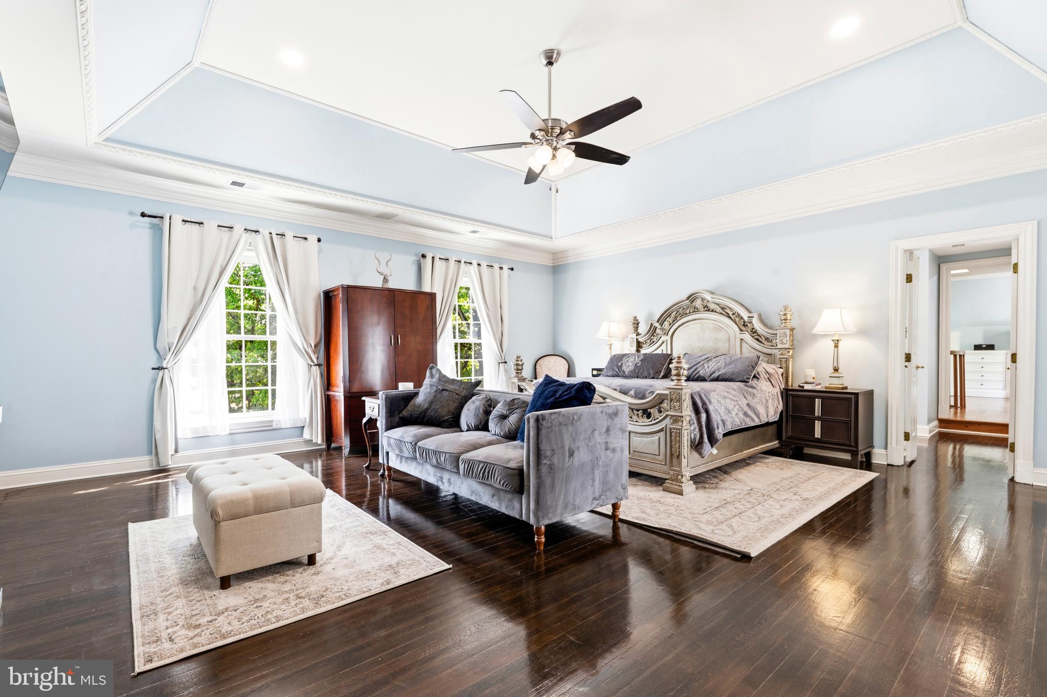 MONEYS CORNER - Residential