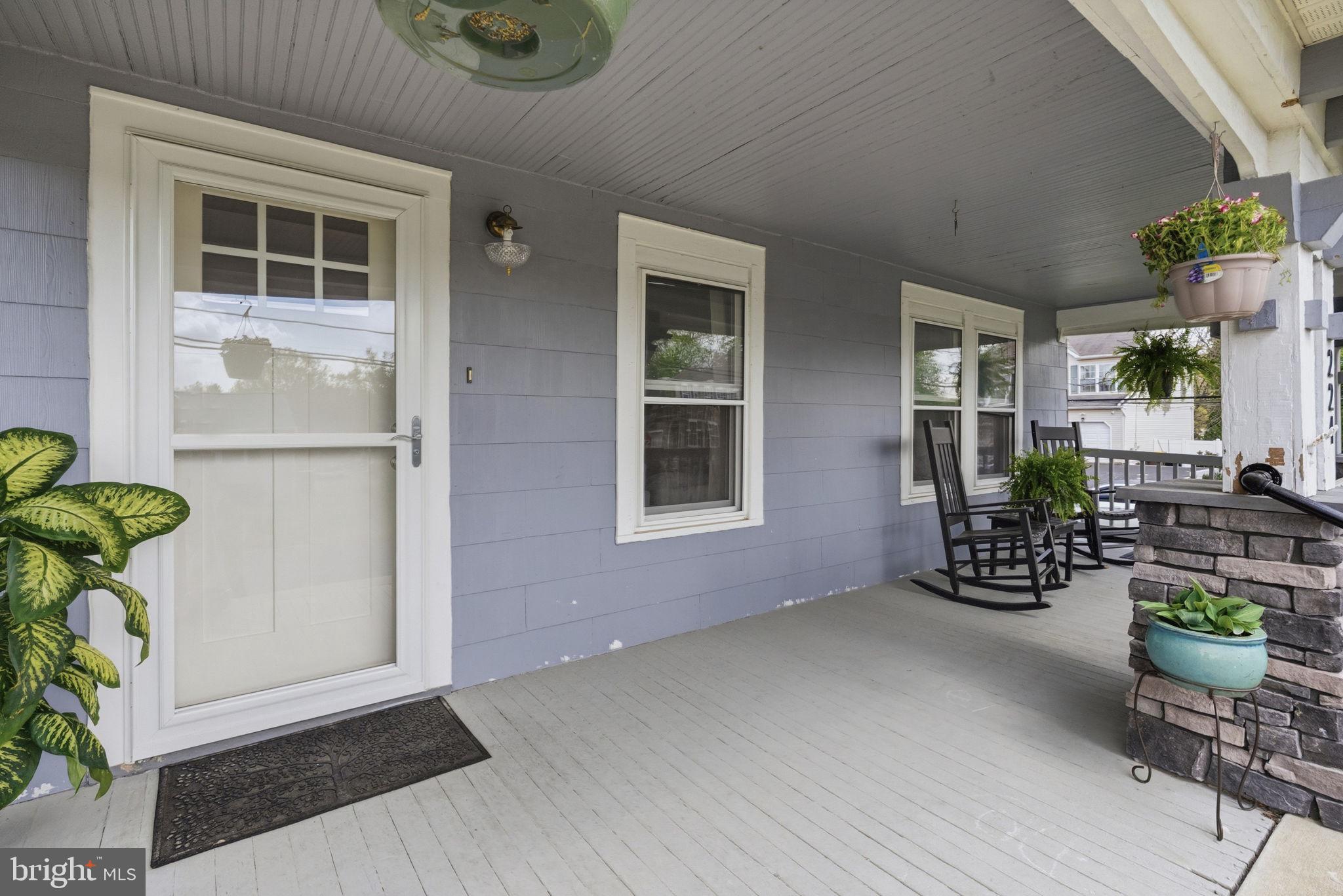 HORSHAM MEADOWS - Residential