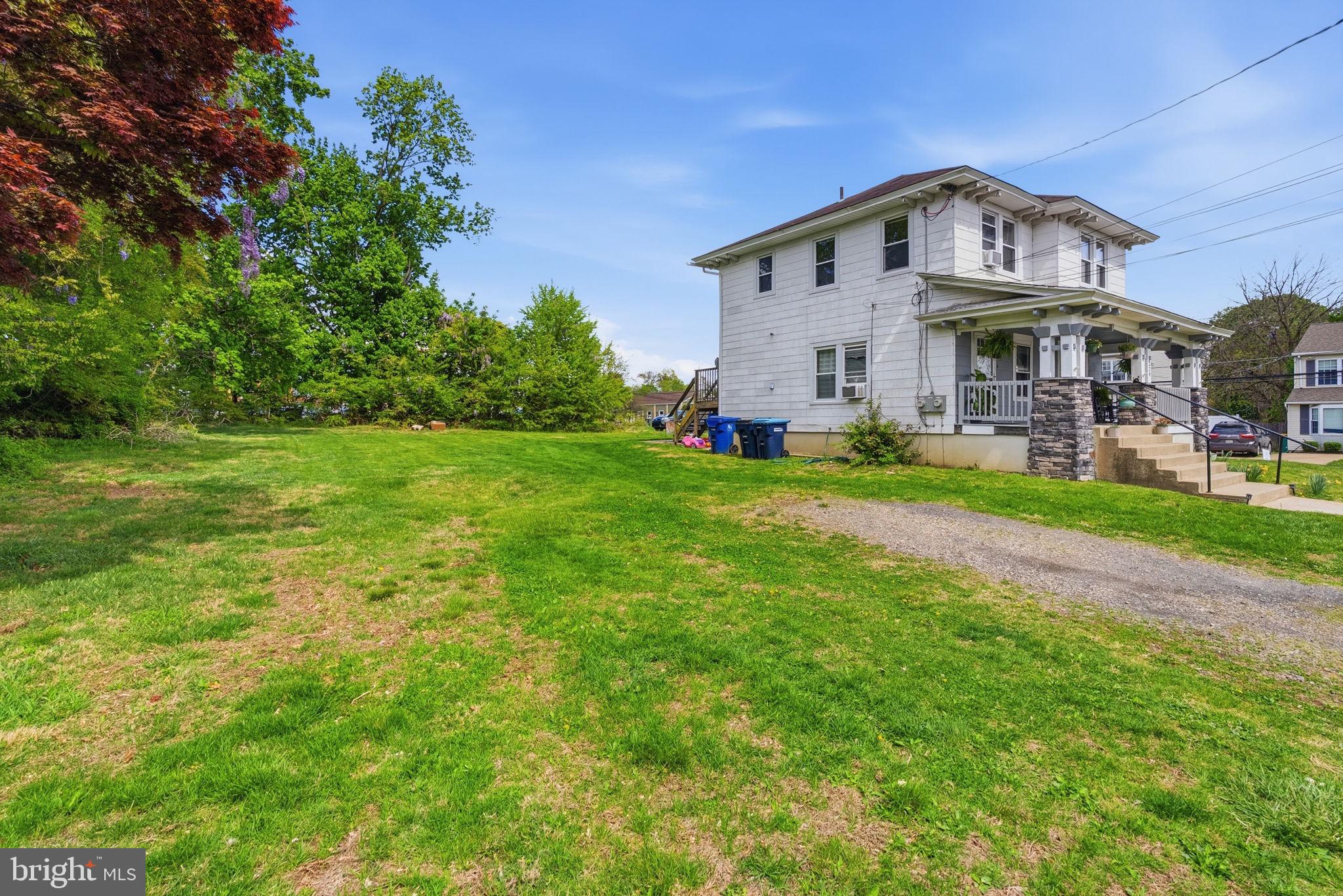 HORSHAM MEADOWS - Residential