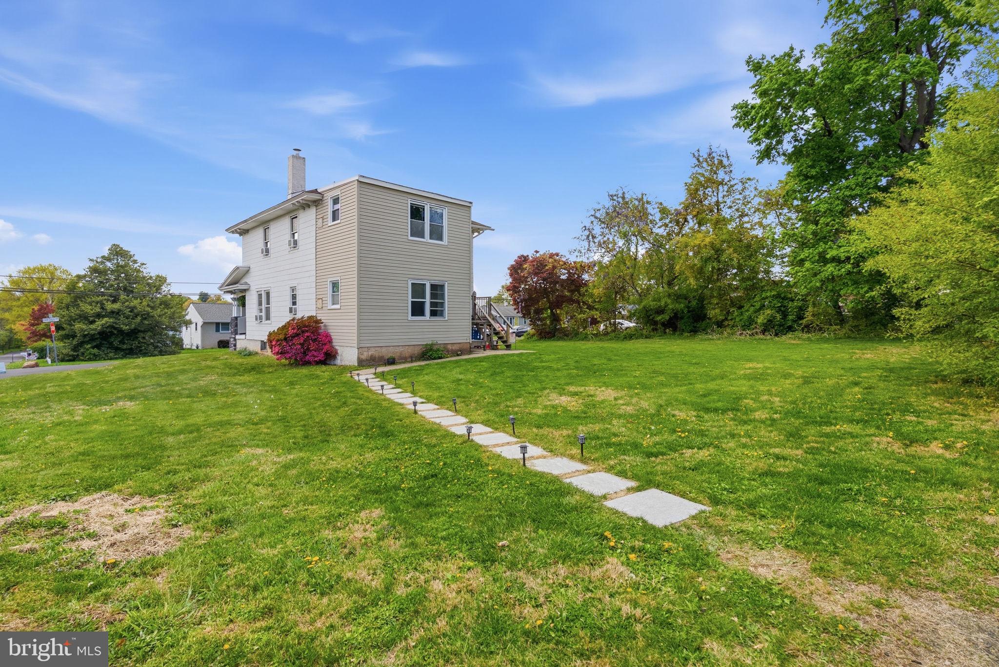 HORSHAM MEADOWS - Residential