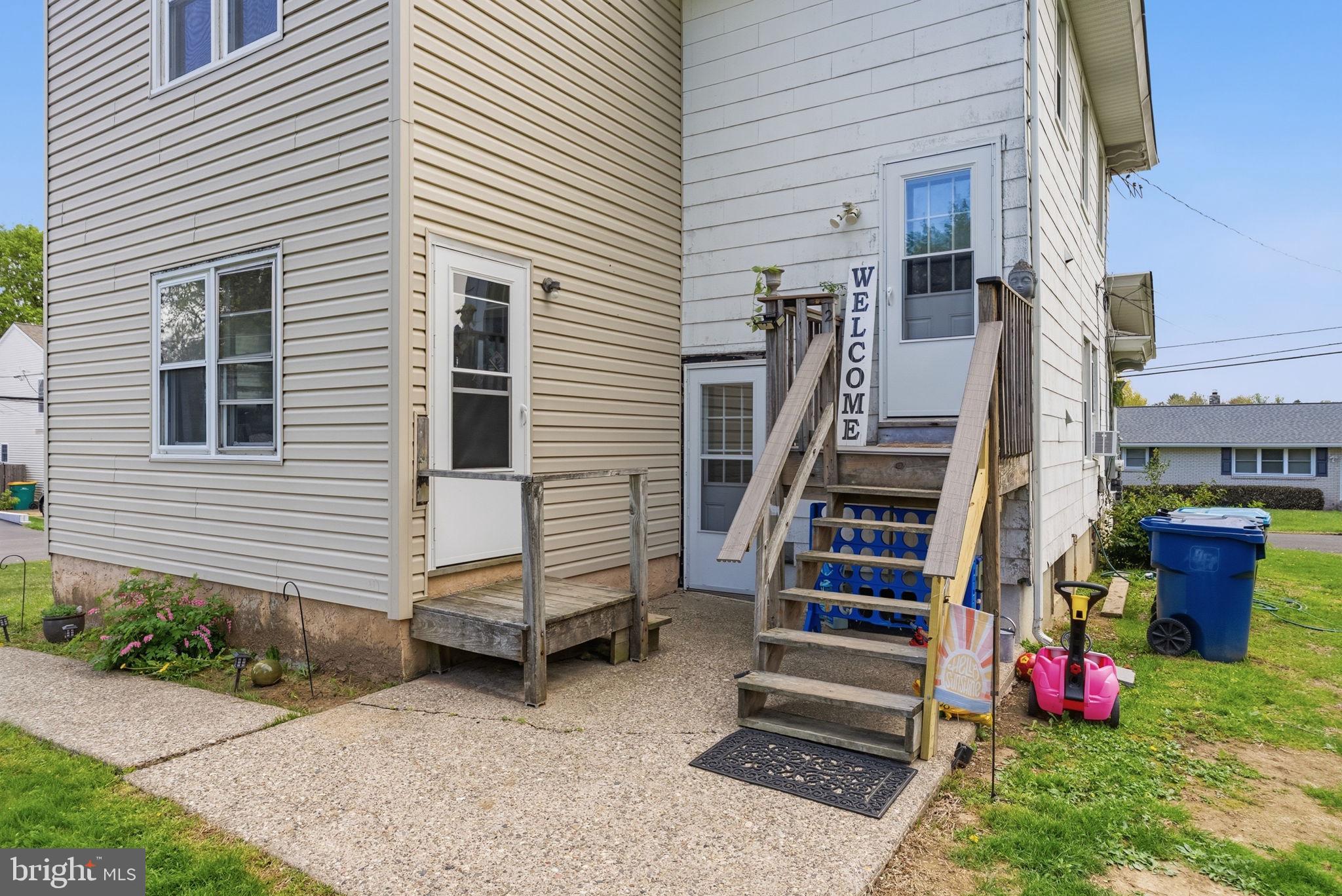 HORSHAM MEADOWS - Residential