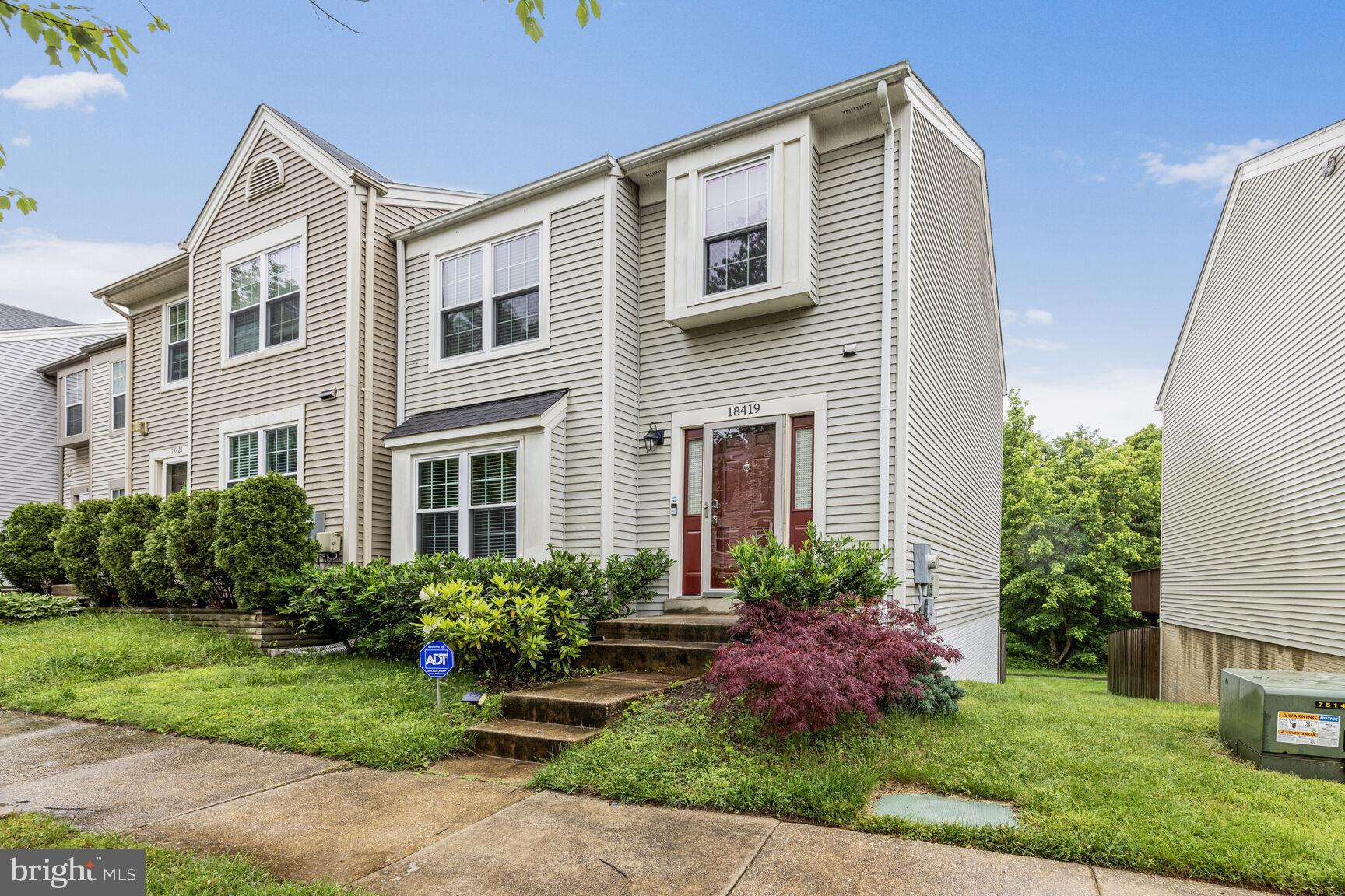 18419 HALLMARK COURT
