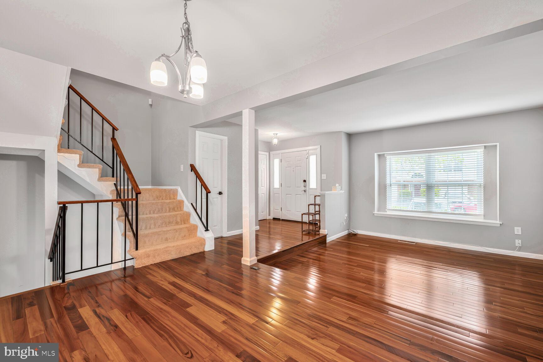 18419 HALLMARK COURT