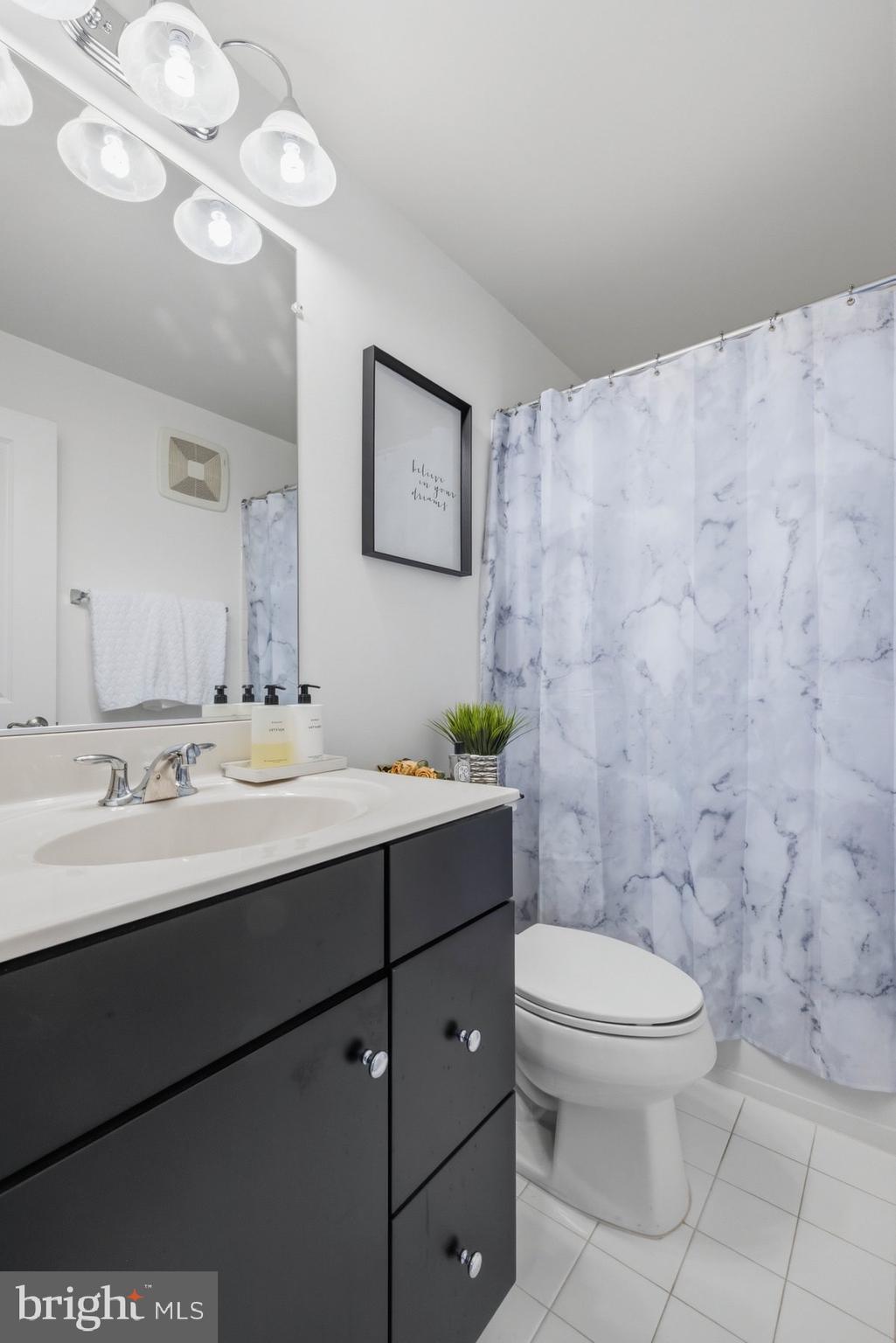 METRO POINTE - Residential