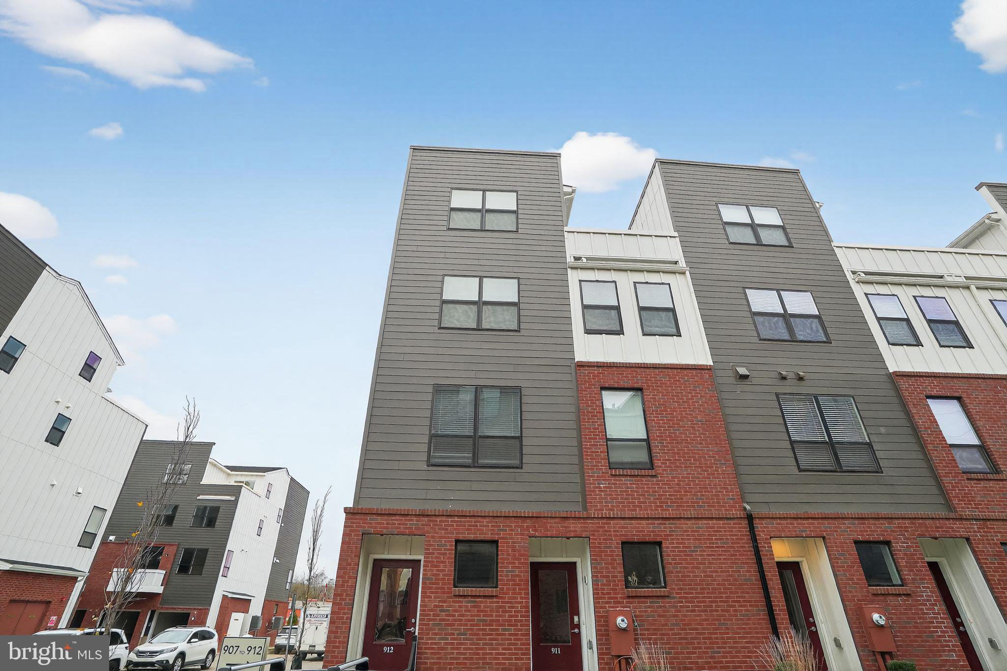 RIVER PLACE - Residential