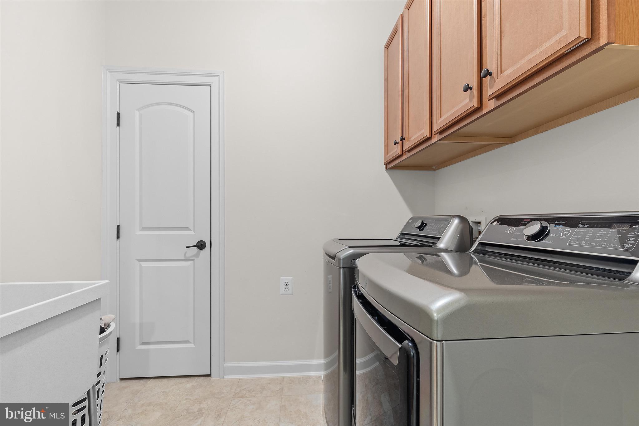 BURGUNDY WOODS - Residential