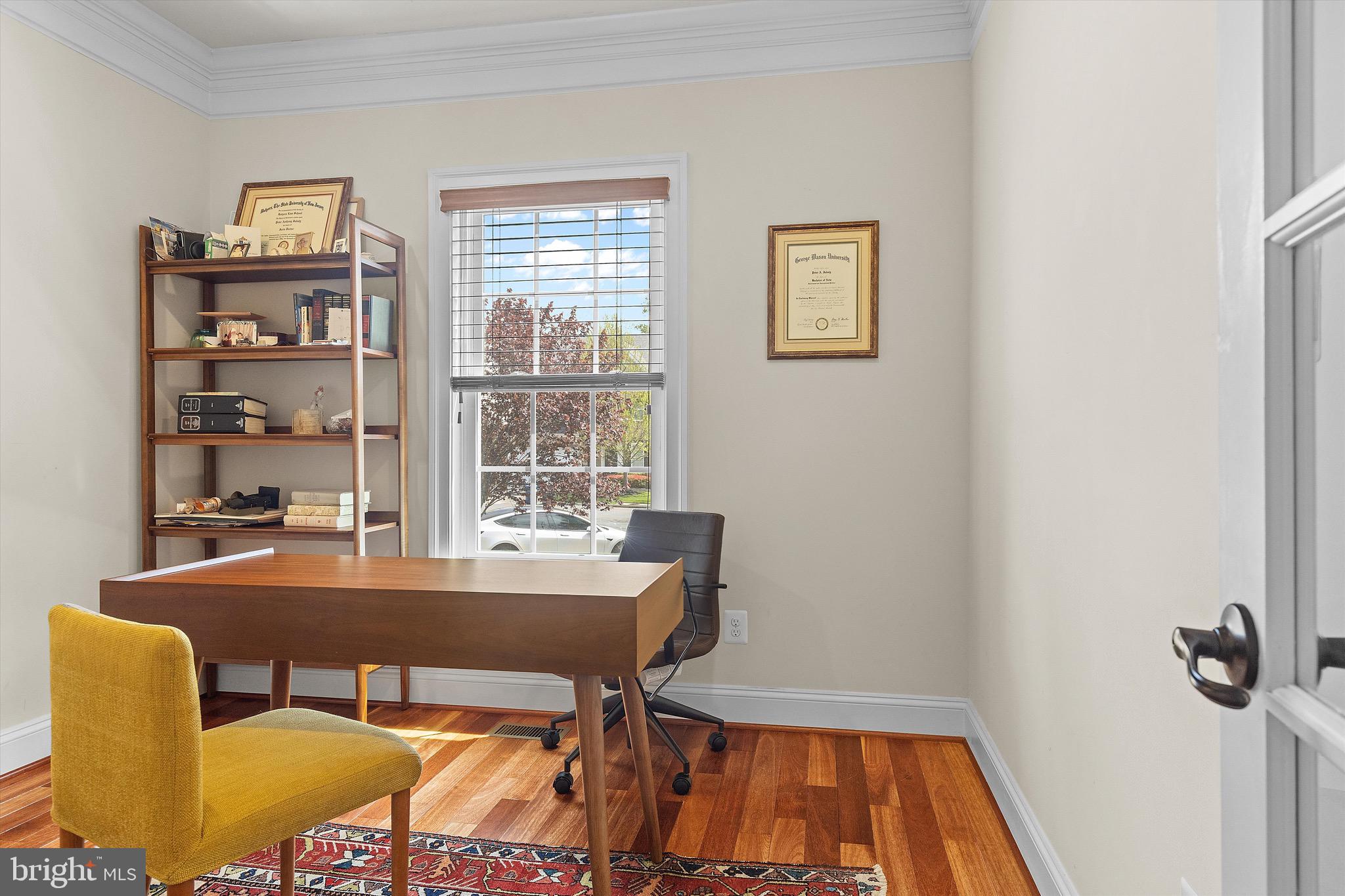 BURGUNDY WOODS - Residential