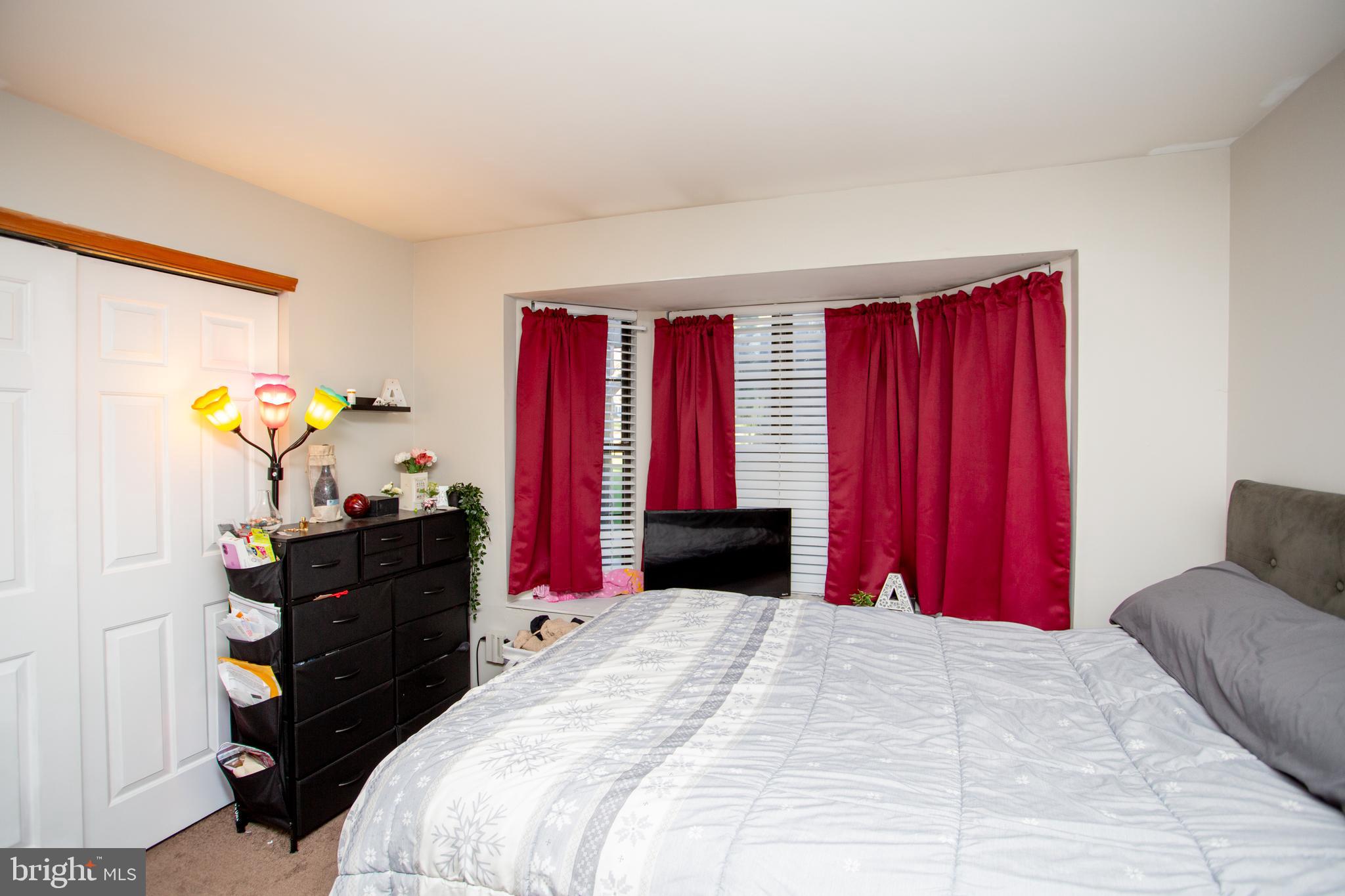 HAMPTON GREENS - Residential