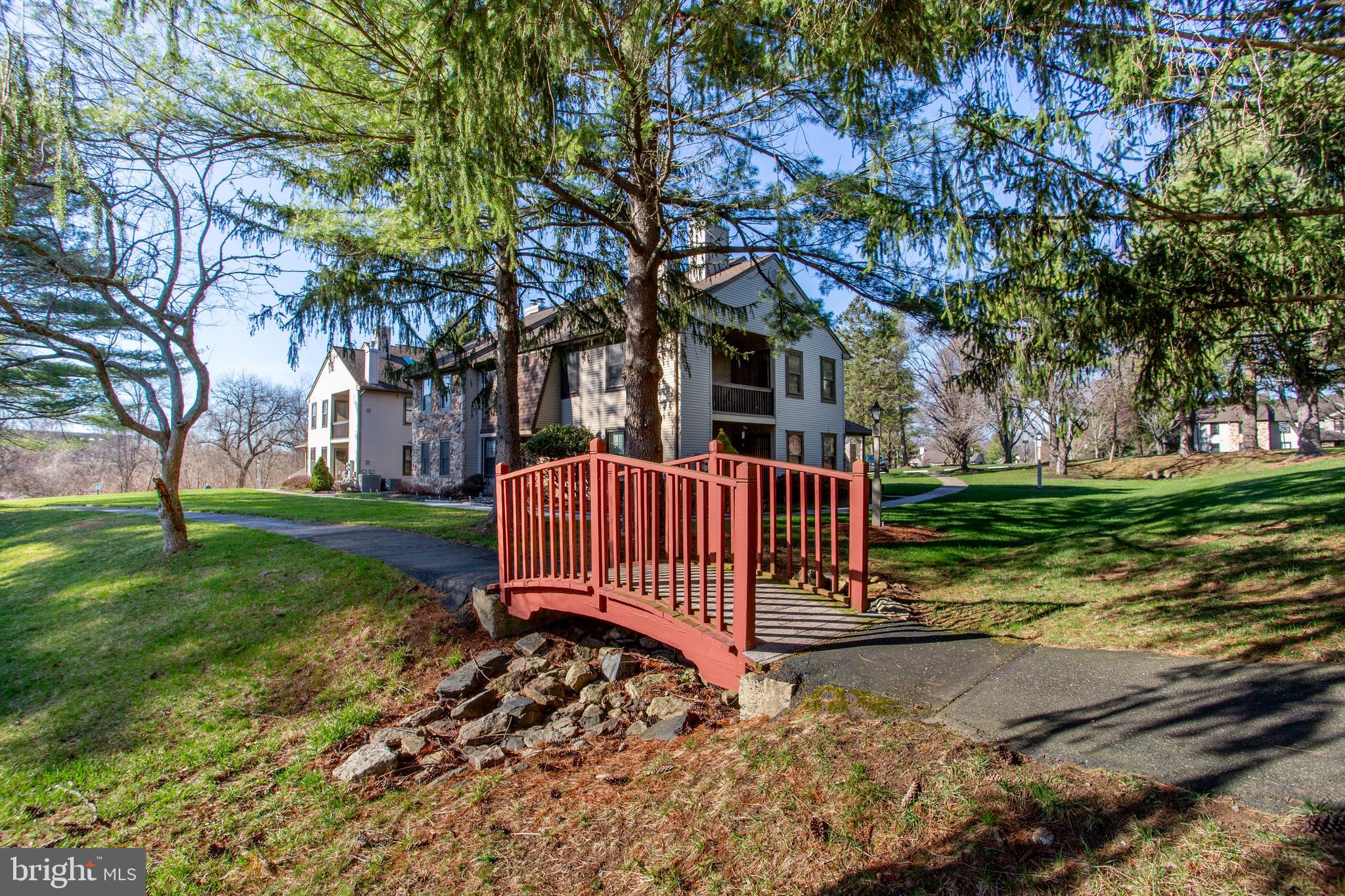 HAMPTON GREENS - Residential