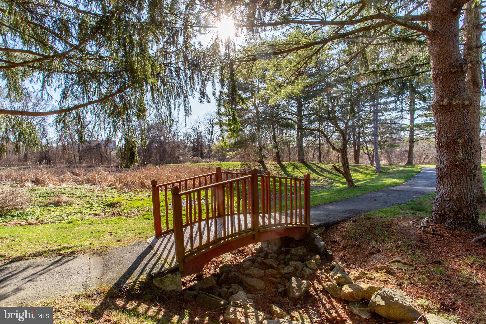 HAMPTON GREENS - Residential