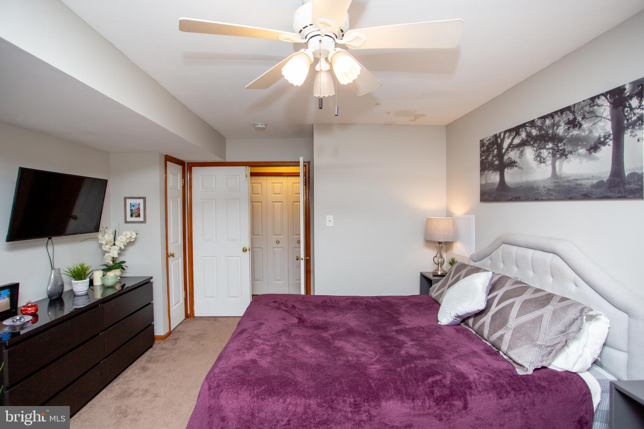 HAMPTON GREENS - Residential