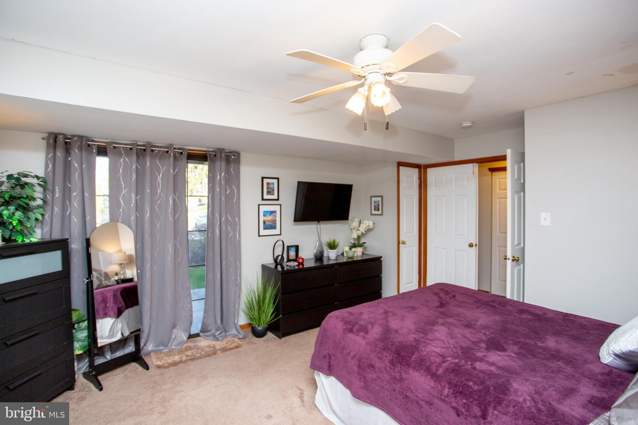 HAMPTON GREENS - Residential