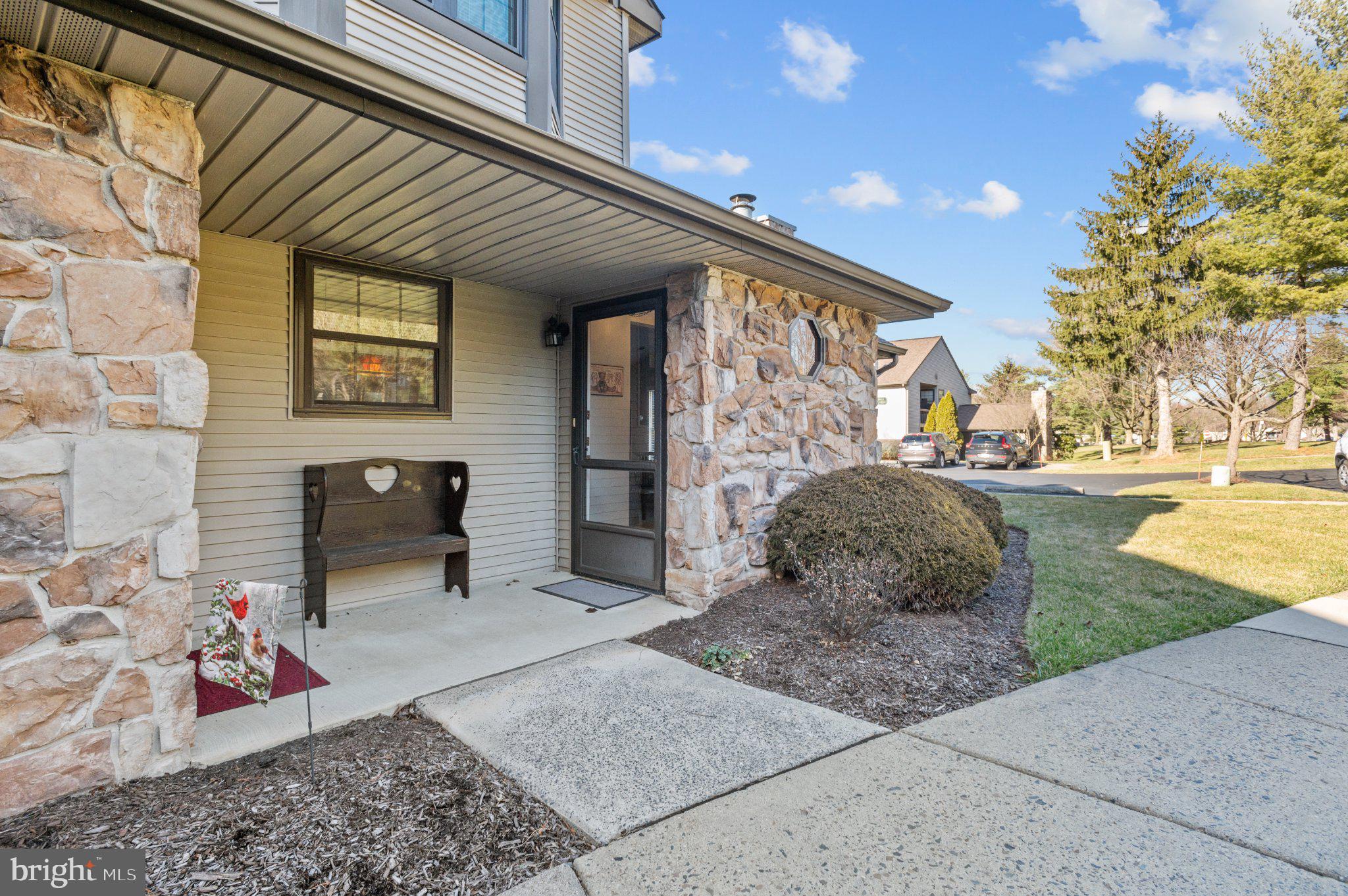 381 REDBUD COURT 381