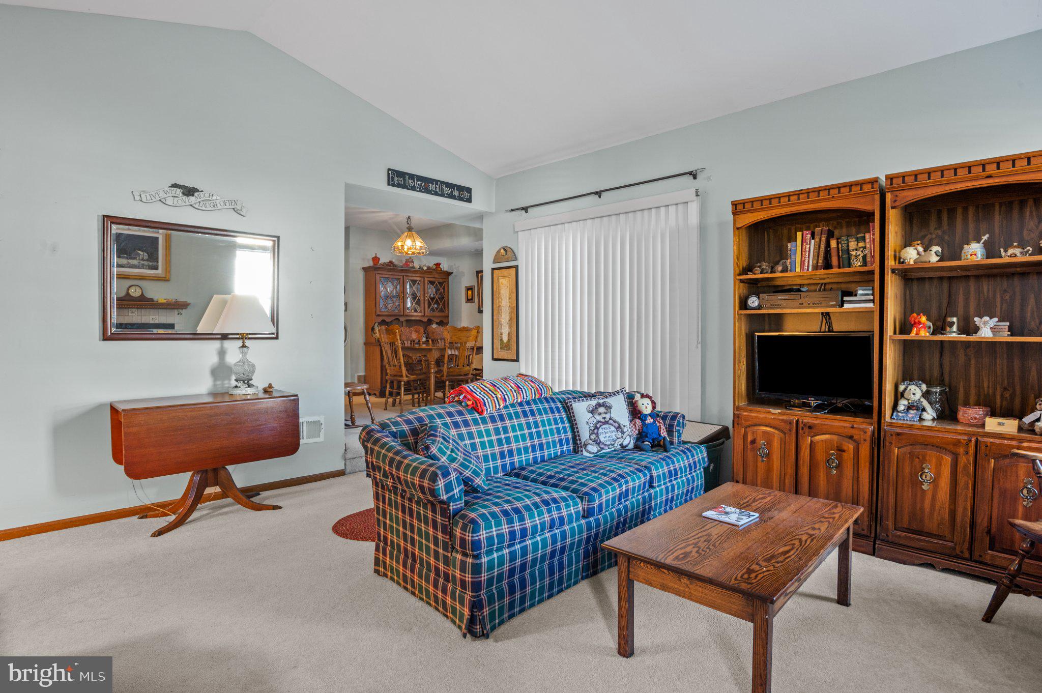 381 REDBUD COURT 381