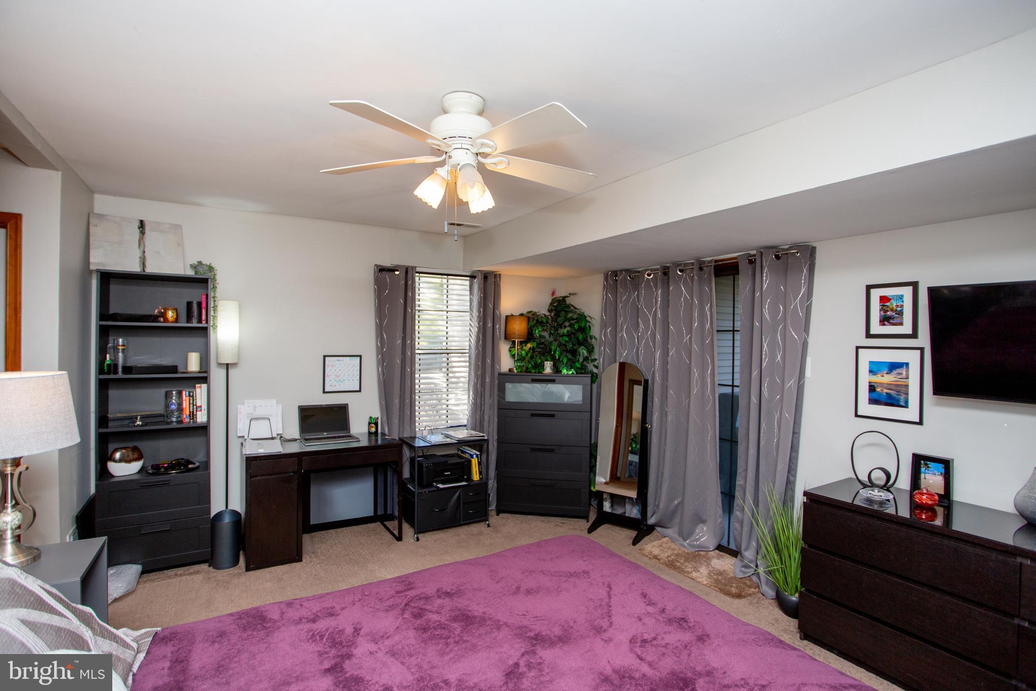 HAMPTON GREENS - Residential