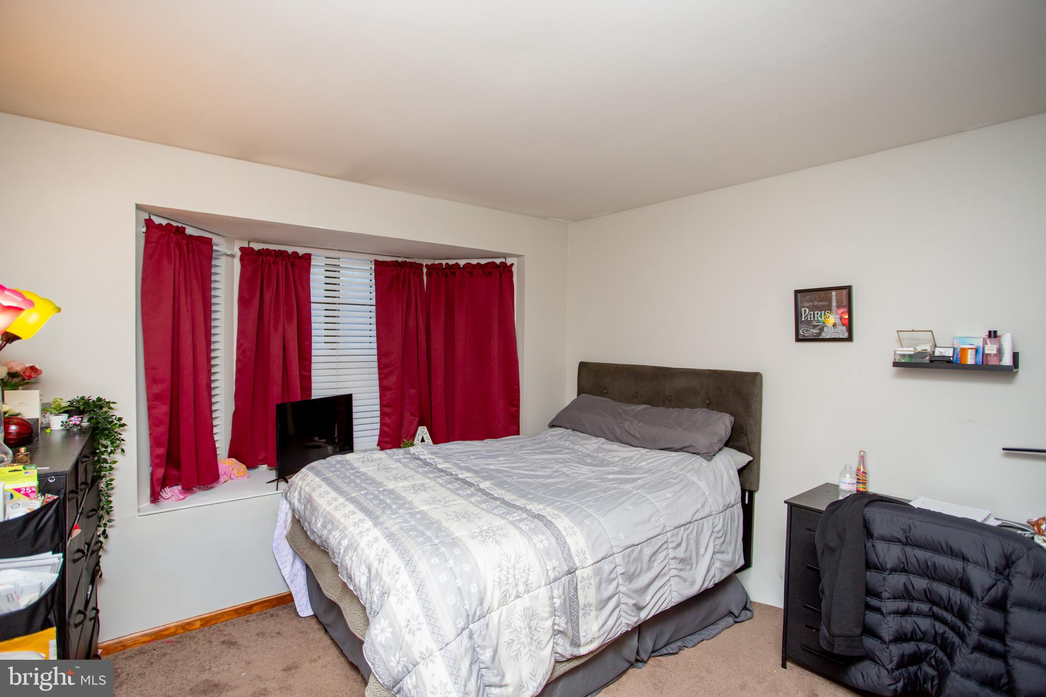 HAMPTON GREENS - Residential