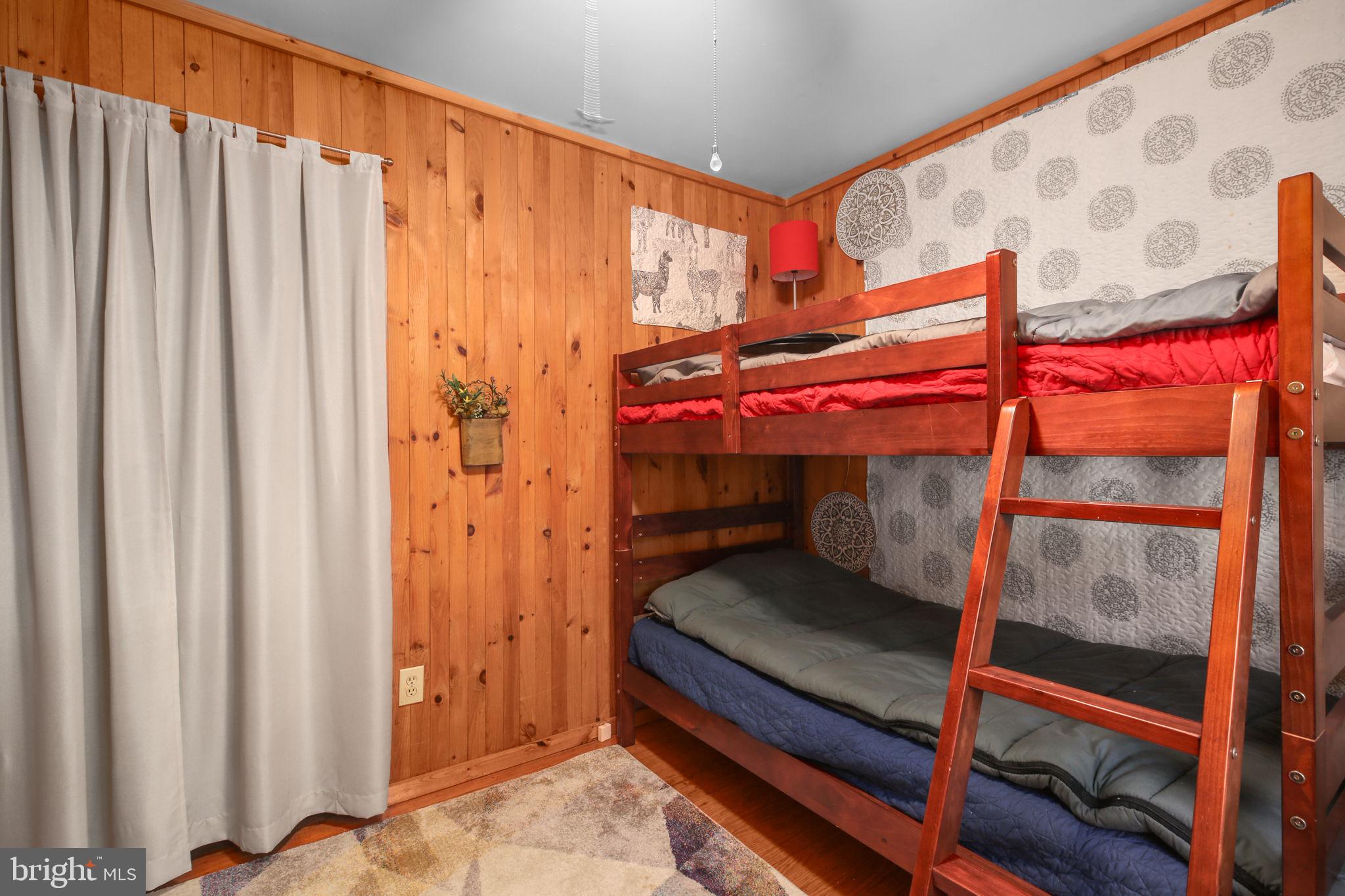 LAKE ARROWHEAD - Residential