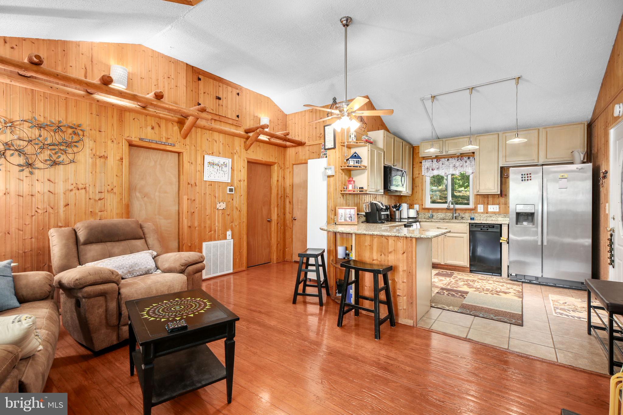 LAKE ARROWHEAD - Residential