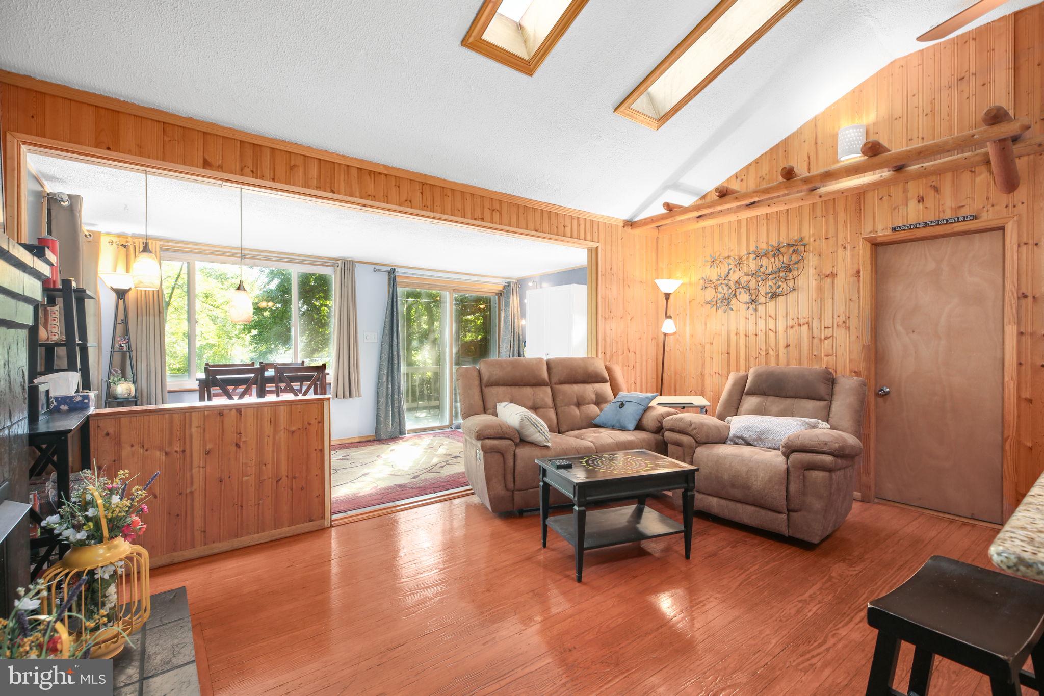 LAKE ARROWHEAD - Residential