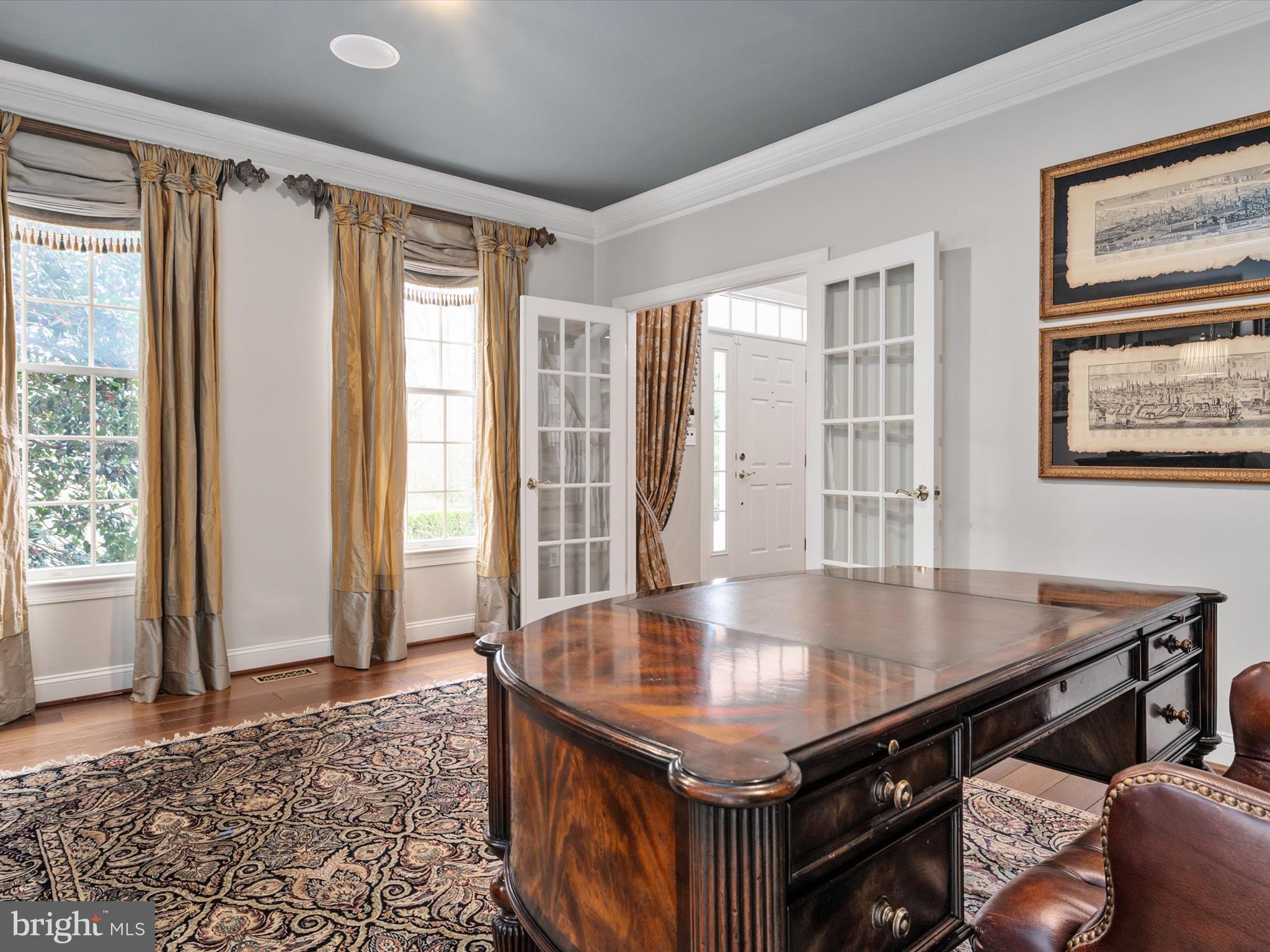 SOUTH RIVER COLONY - Residential