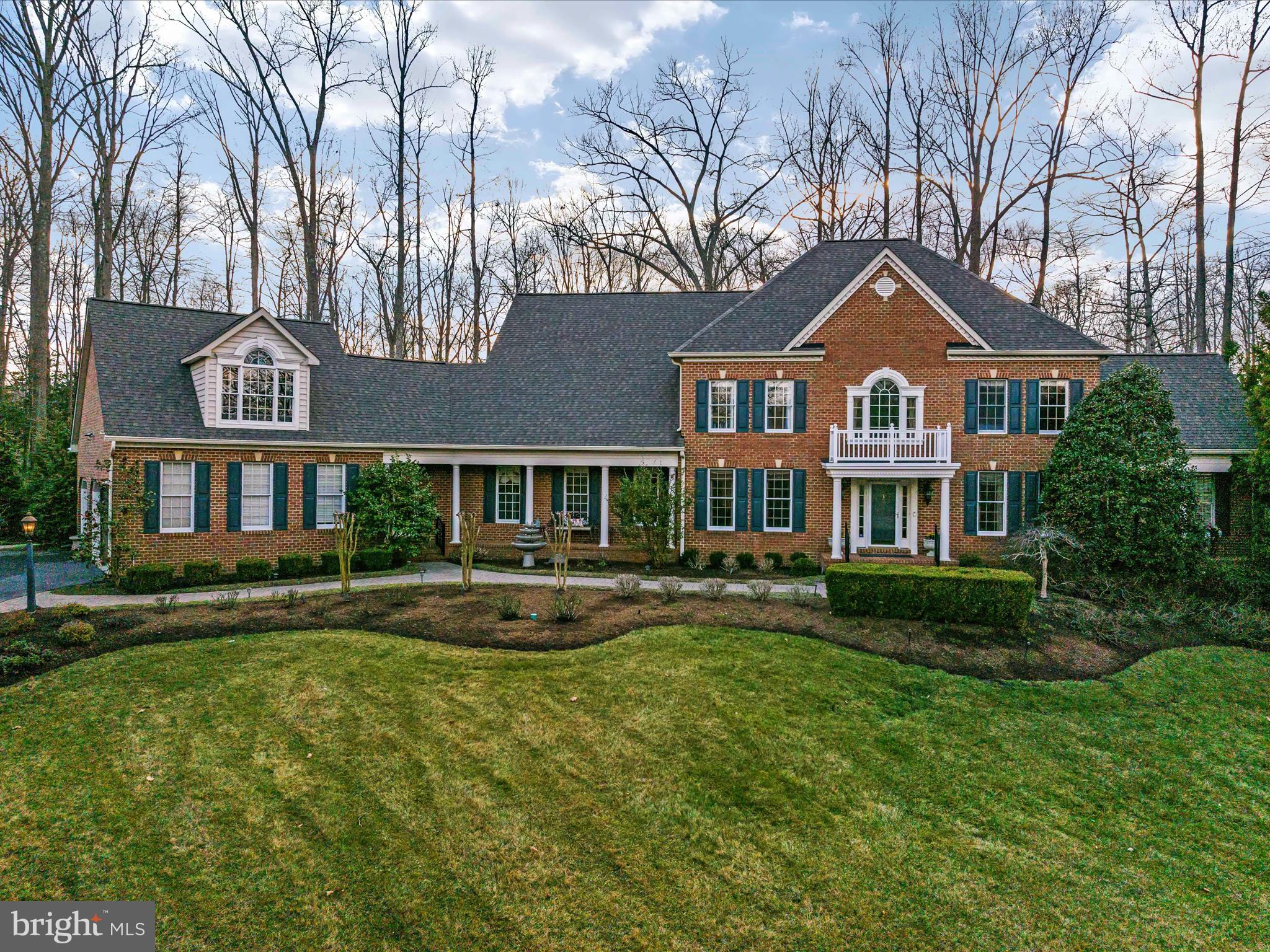 SOUTH RIVER COLONY - Residential