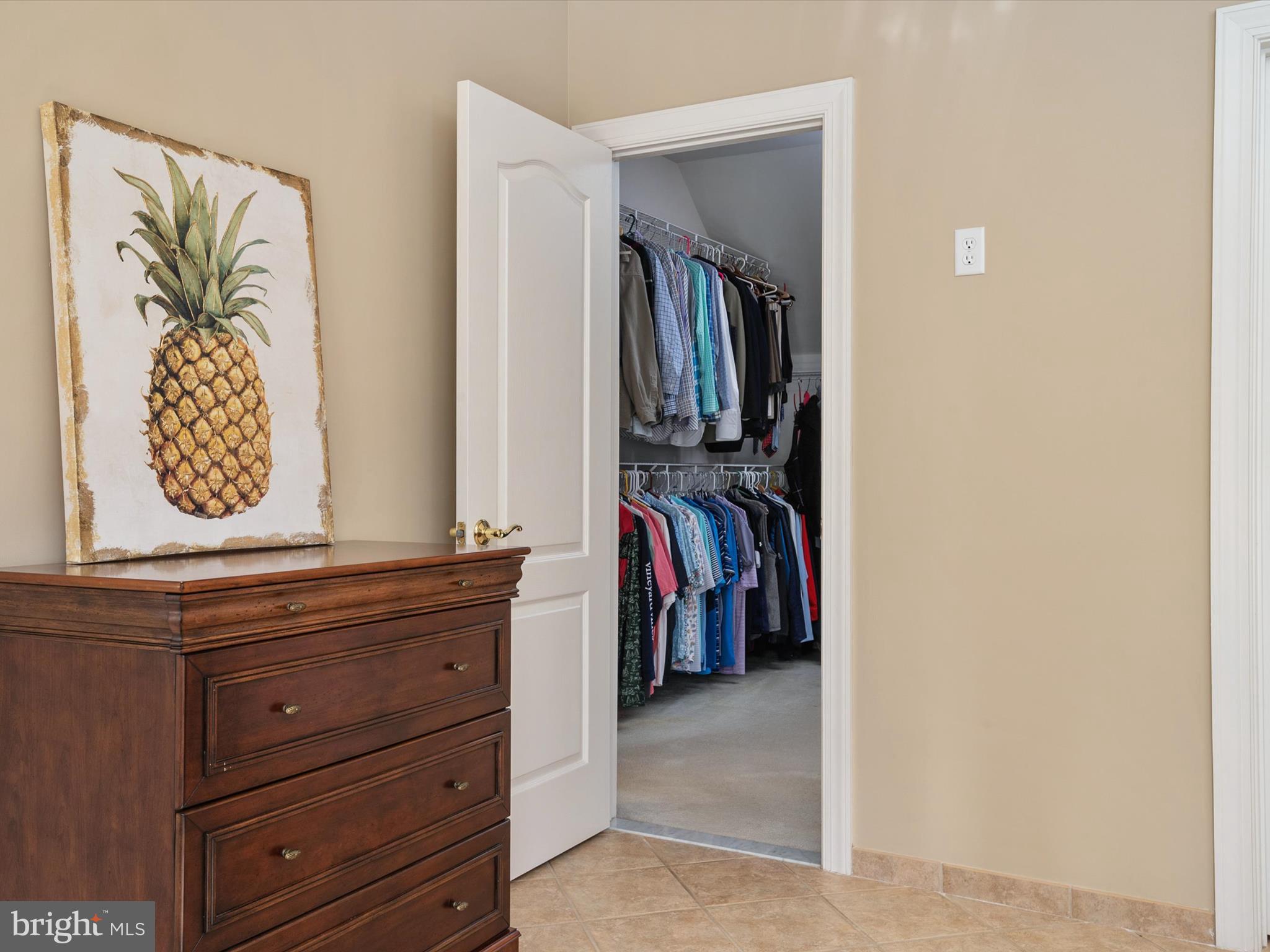 SOUTH RIVER COLONY - Residential