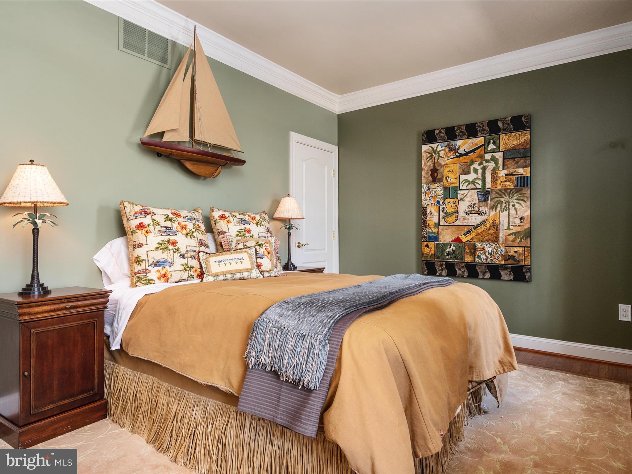 SOUTH RIVER COLONY - Residential