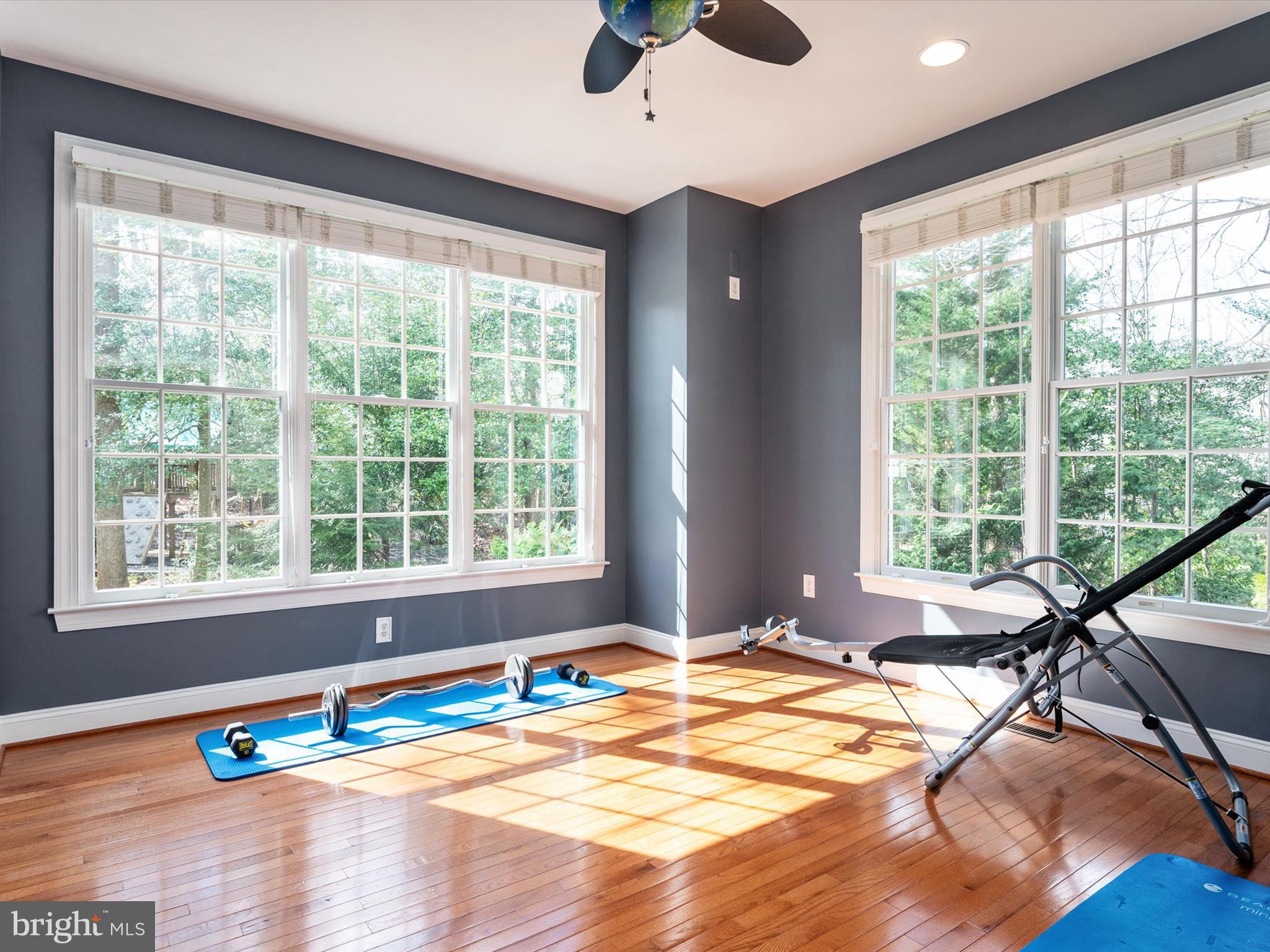 SOUTH RIVER COLONY - Residential