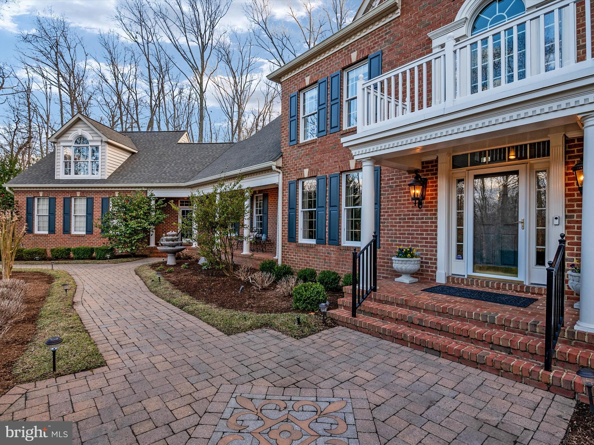 SOUTH RIVER COLONY - Residential