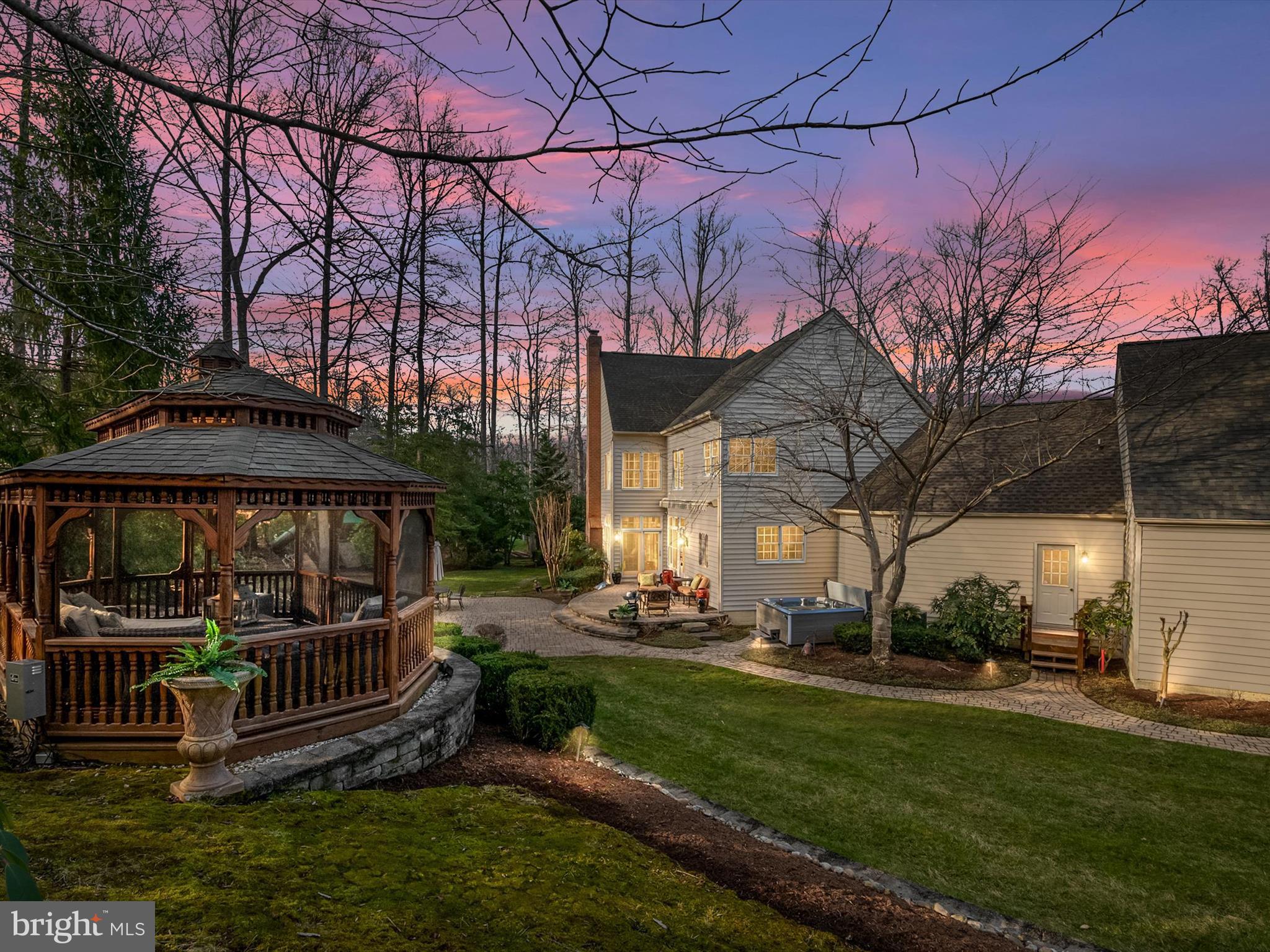 SOUTH RIVER COLONY - Residential