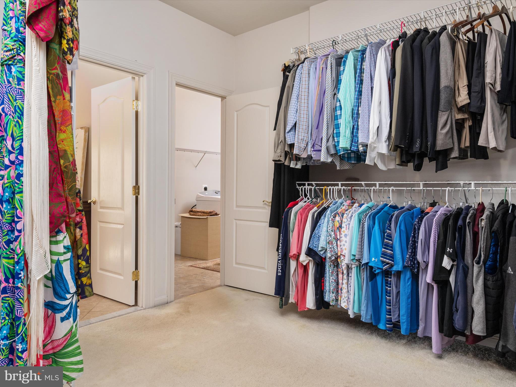 SOUTH RIVER COLONY - Residential