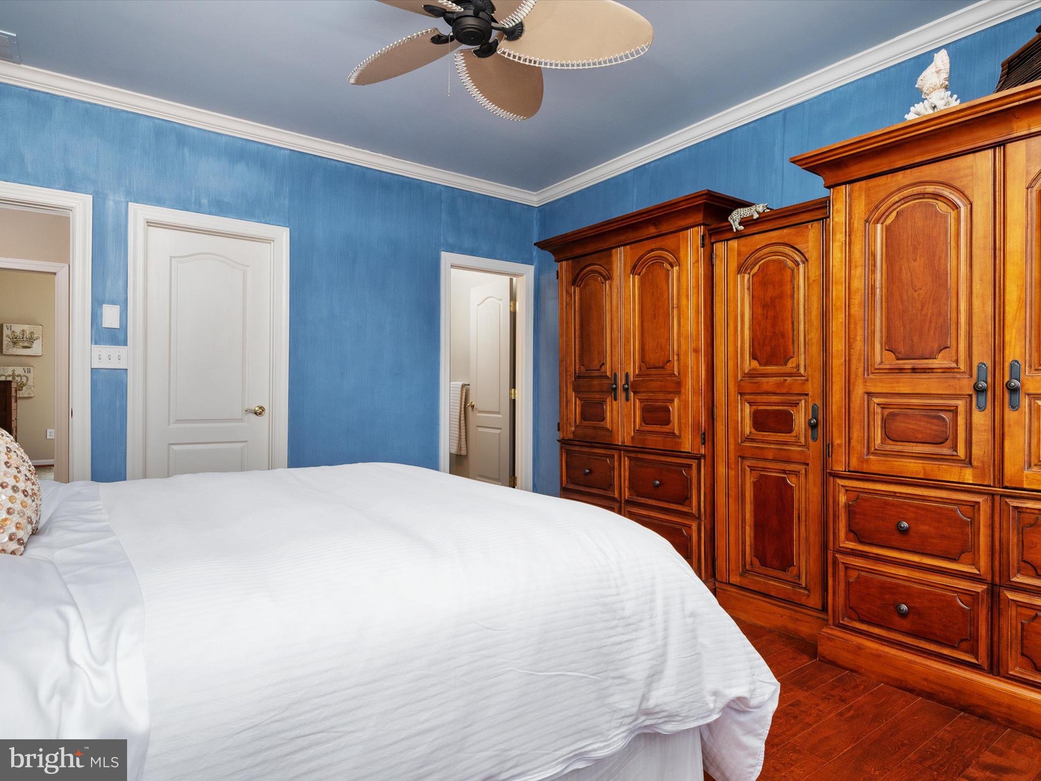 SOUTH RIVER COLONY - Residential