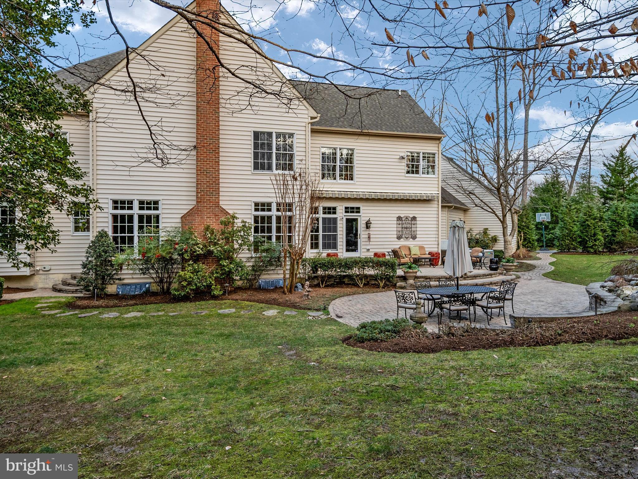 SOUTH RIVER COLONY - Residential