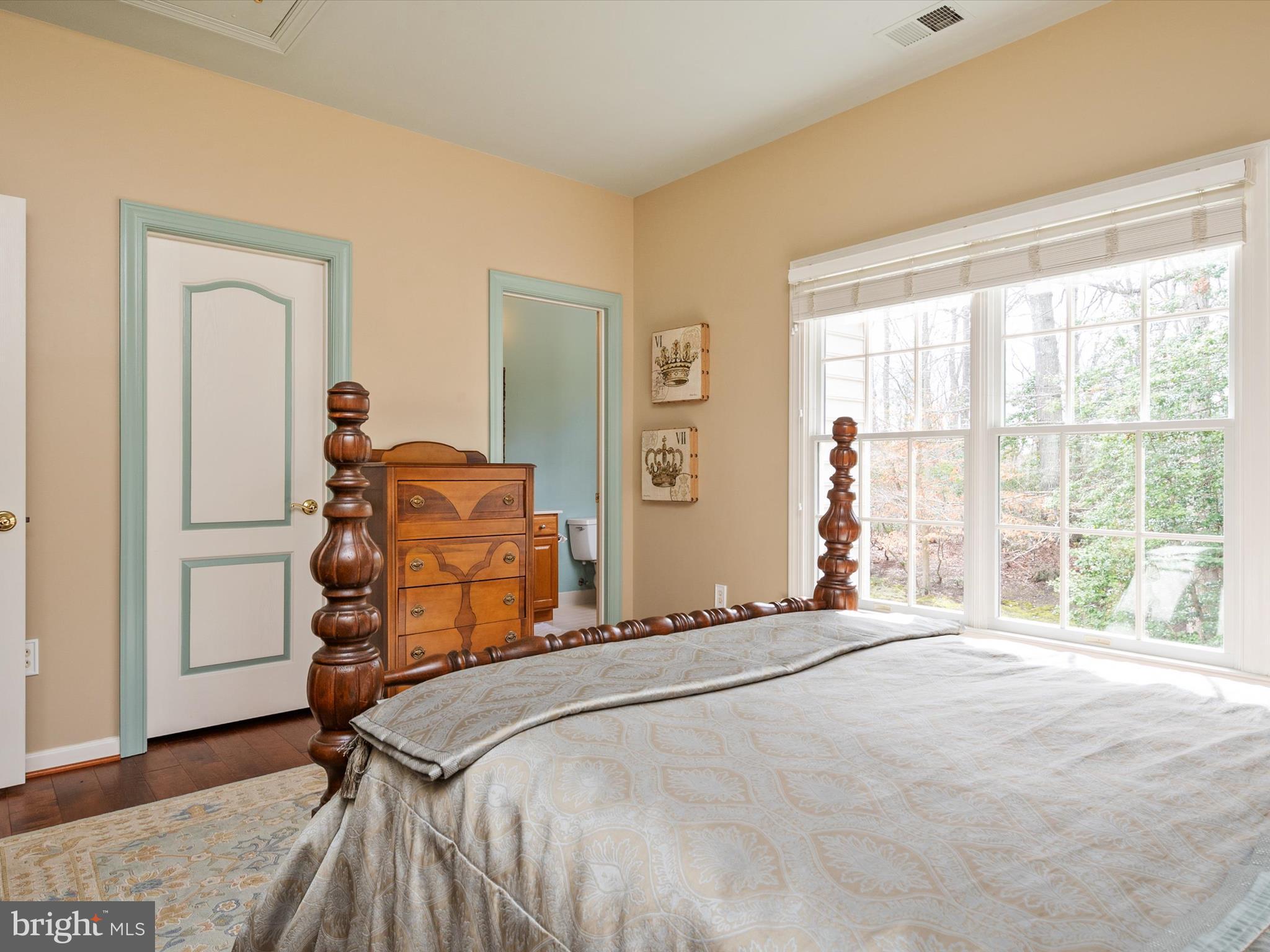 SOUTH RIVER COLONY - Residential