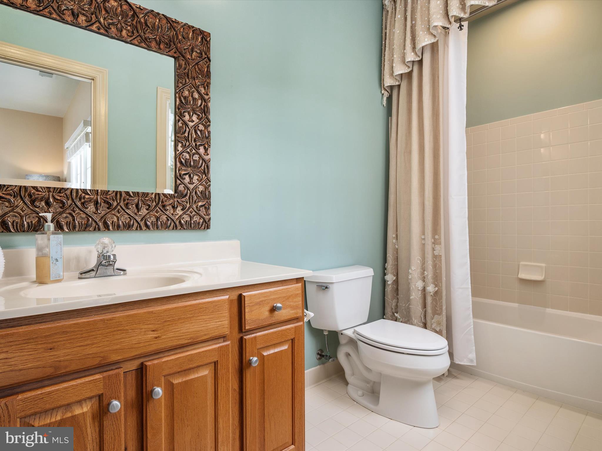 SOUTH RIVER COLONY - Residential