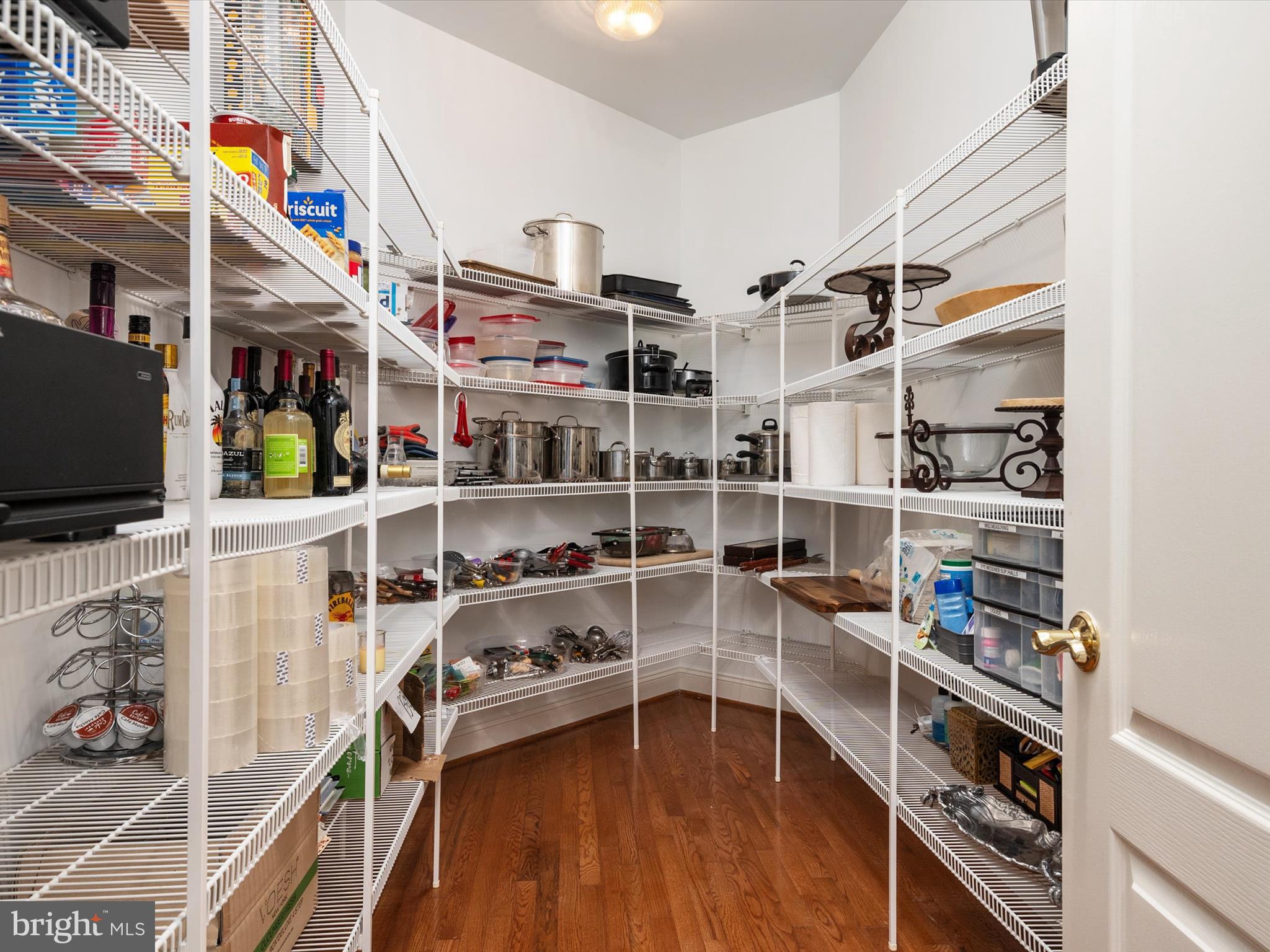 SOUTH RIVER COLONY - Residential