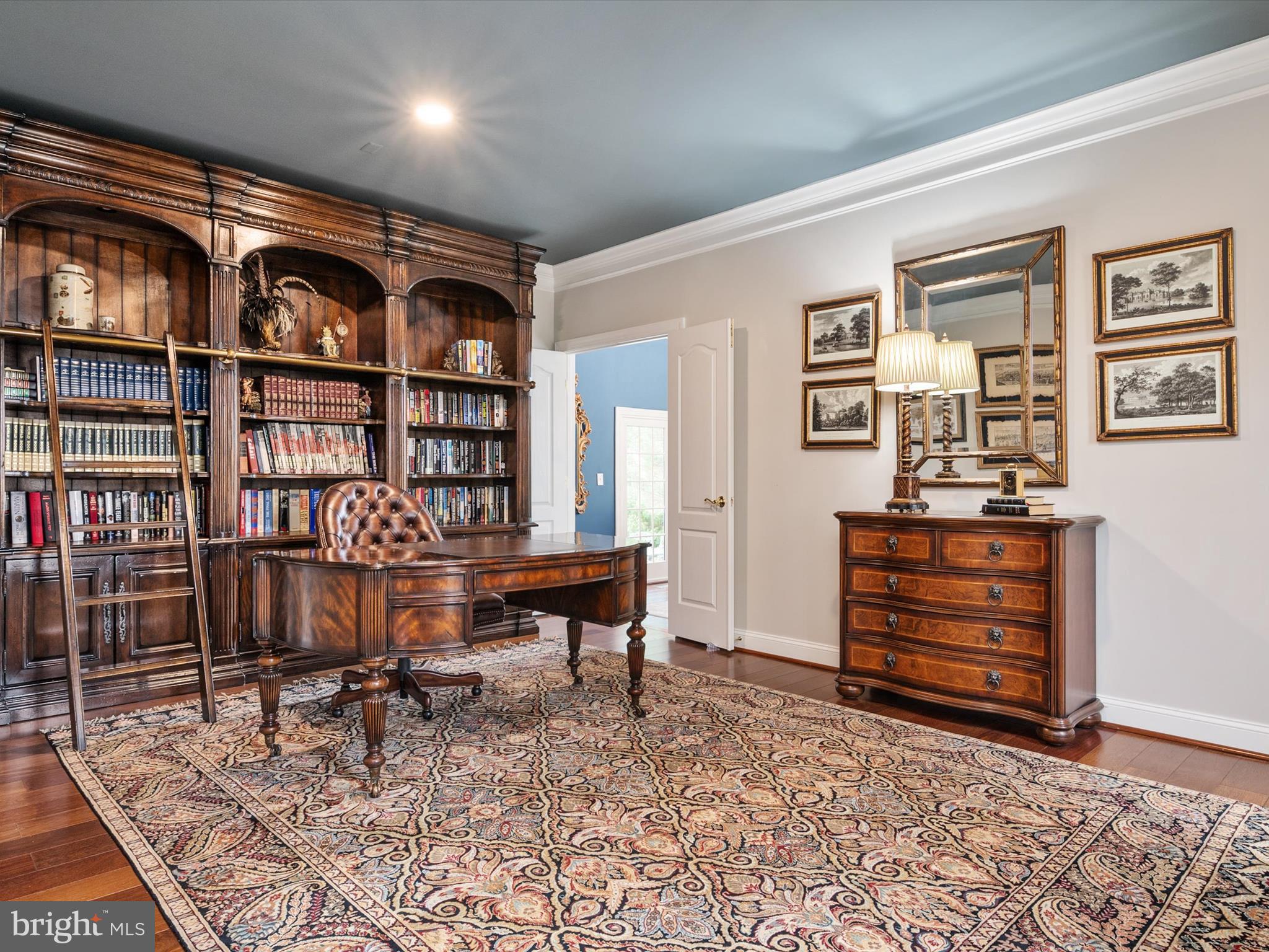 SOUTH RIVER COLONY - Residential