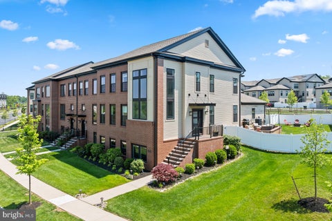 Townhouse For Sale - 71 Village Drive Dr<br/> SKILLMAN, NJ 08558